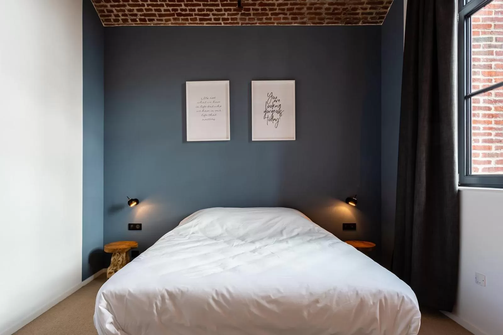 Bed in HARAS DE BARRY