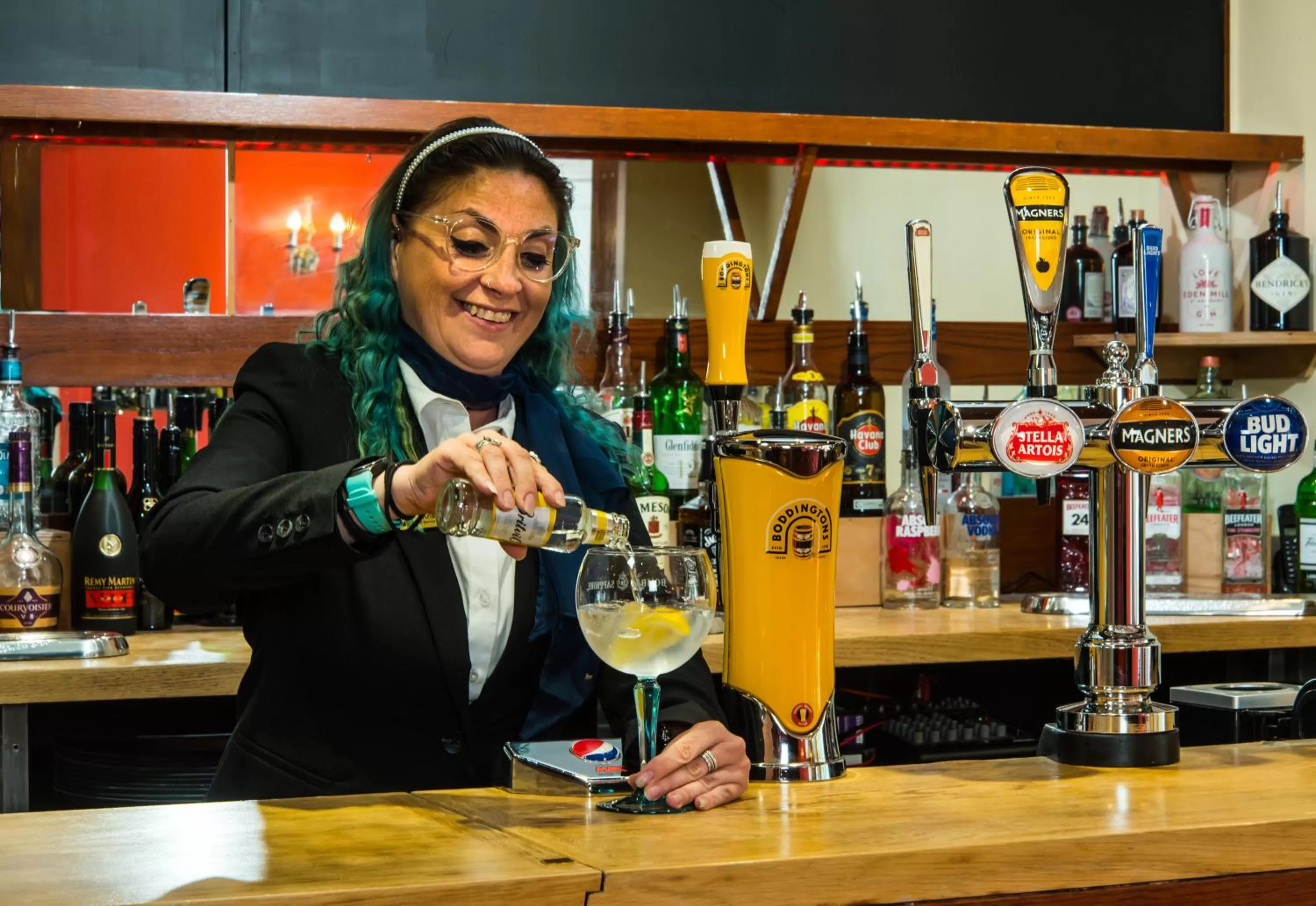 Lounge or bar in Cliffden Hotel