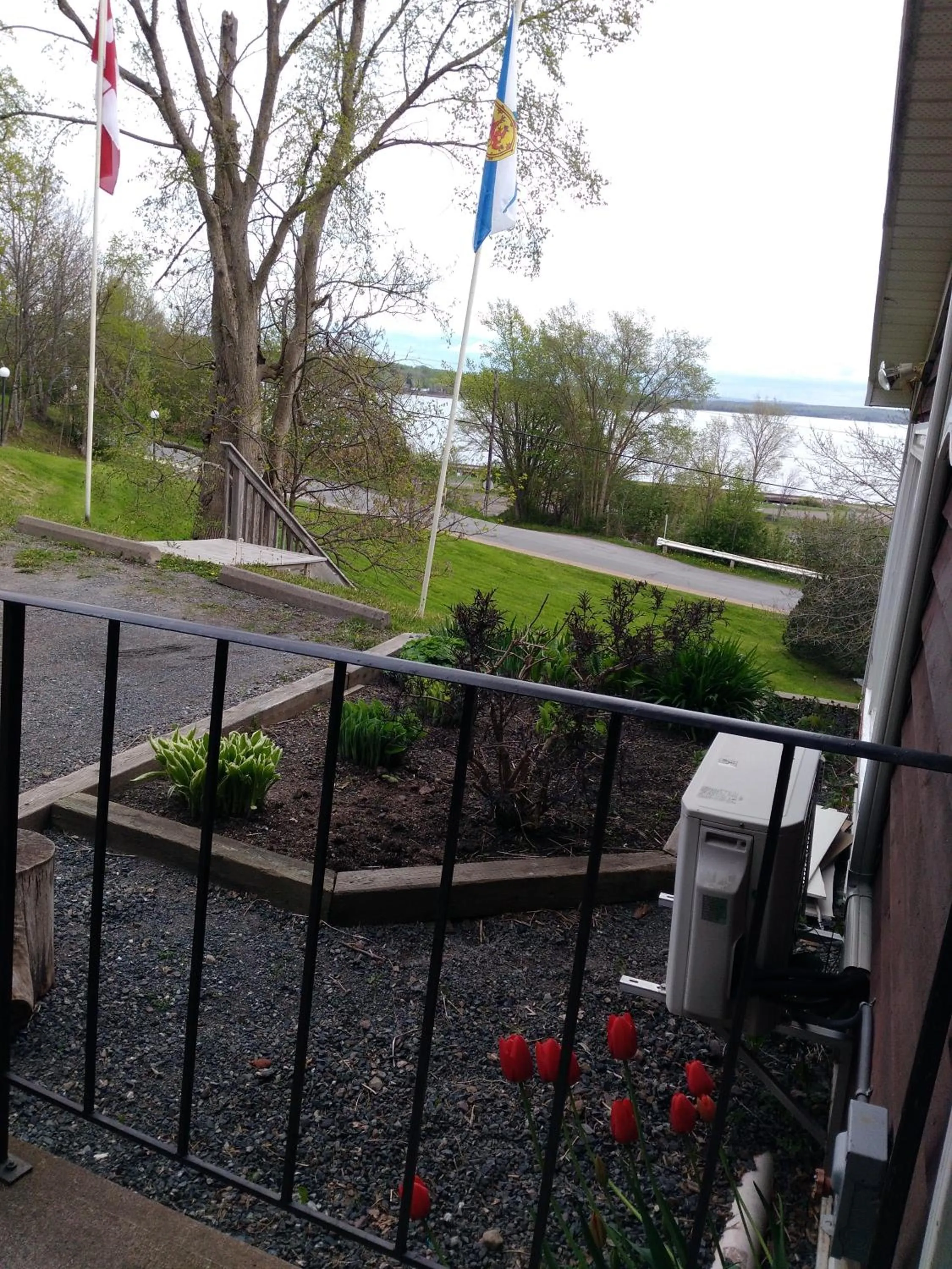 Spring in Braeside Country Inn