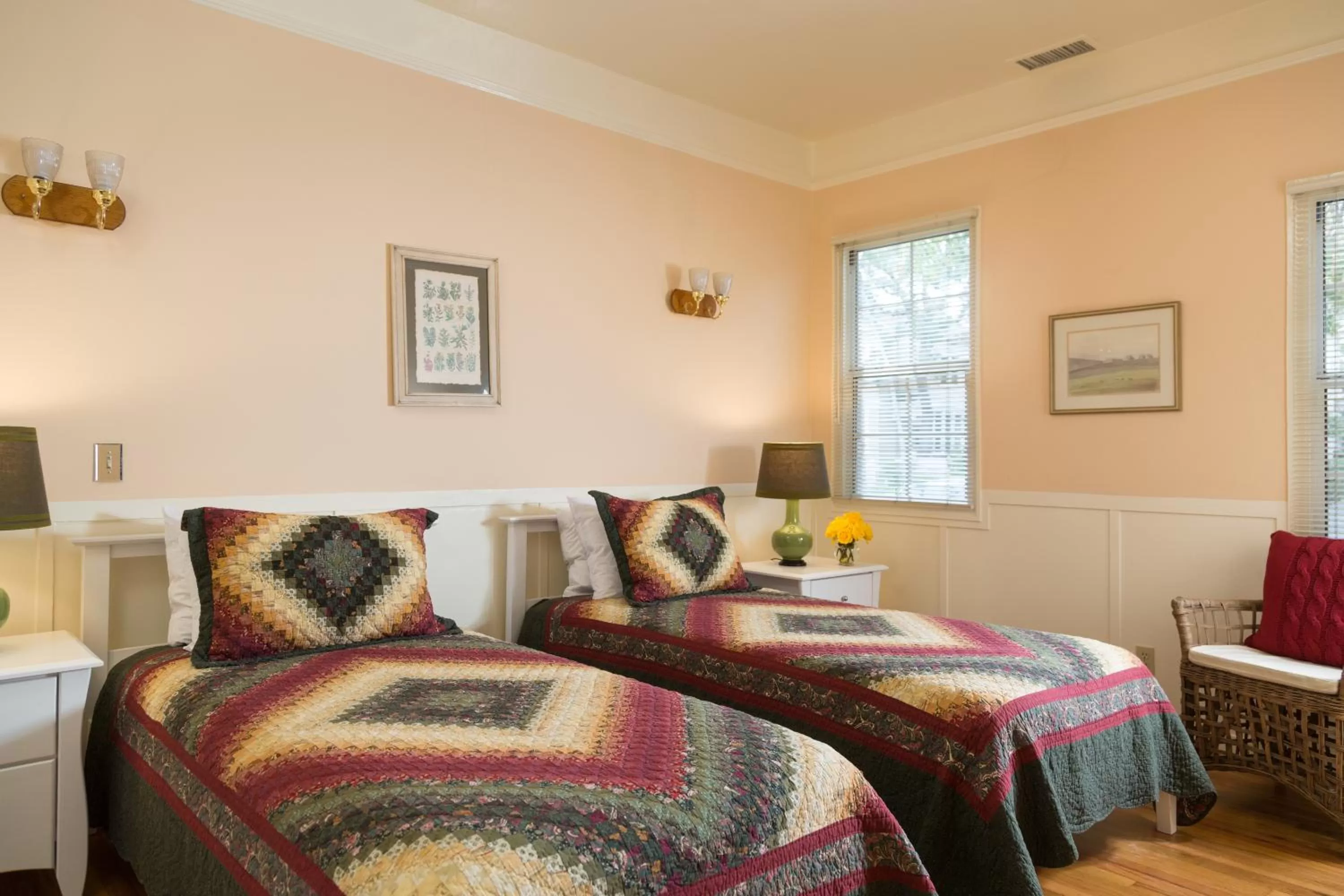 Bed in Cheshire Cat Inn & Cottages