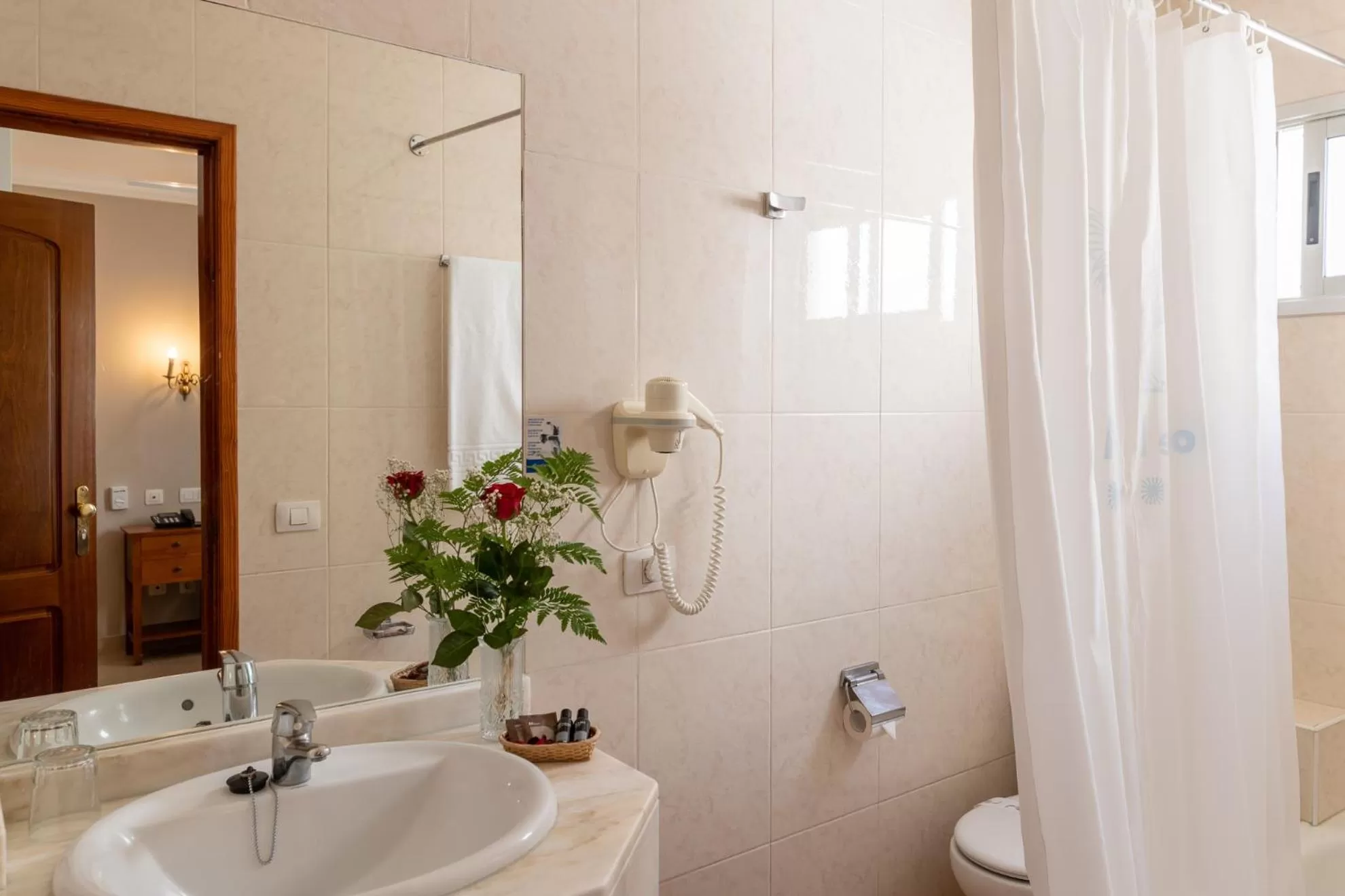 Bathroom in Hotel Marte