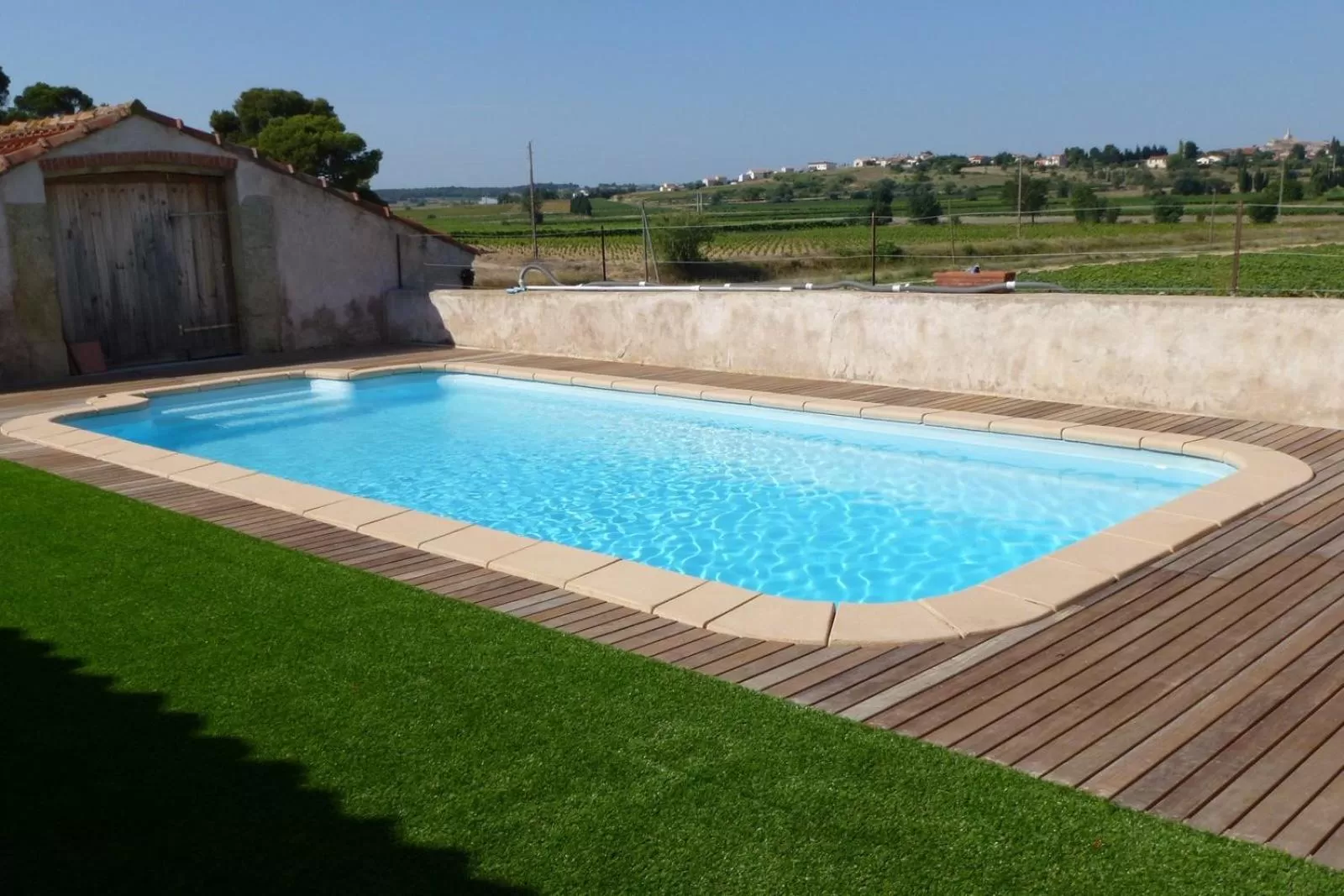 Swimming pool in Le Domaine de Fraissinet