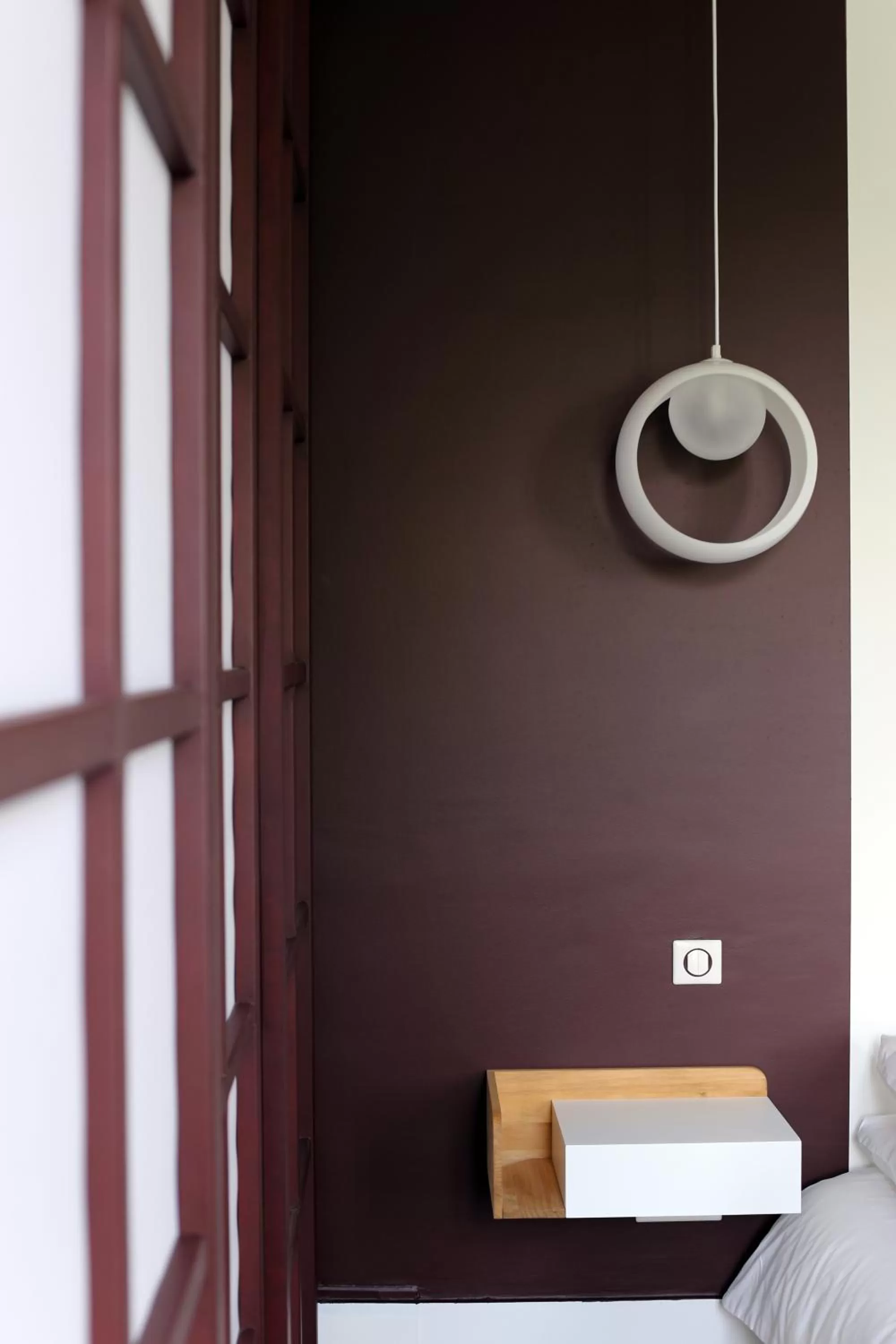 Decorative detail, Bed in Les Rêves de Flamboin