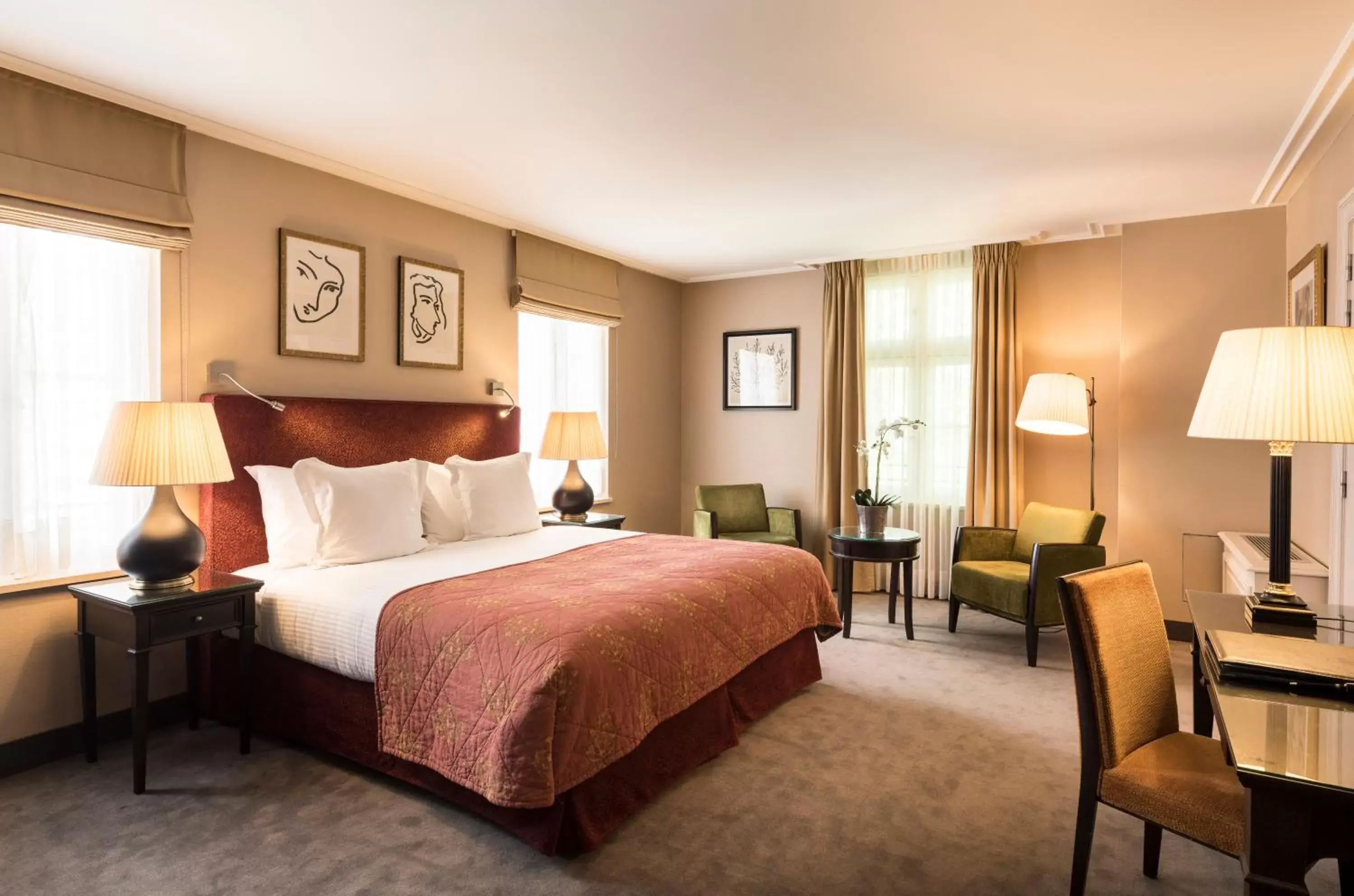 Duplex Triple Room in Dukes' Palace Brugge - by Dukes' Hotel Collection Duplex Triple Room in Dukes' Palace Brugge - by Dukes' Hotel Collection