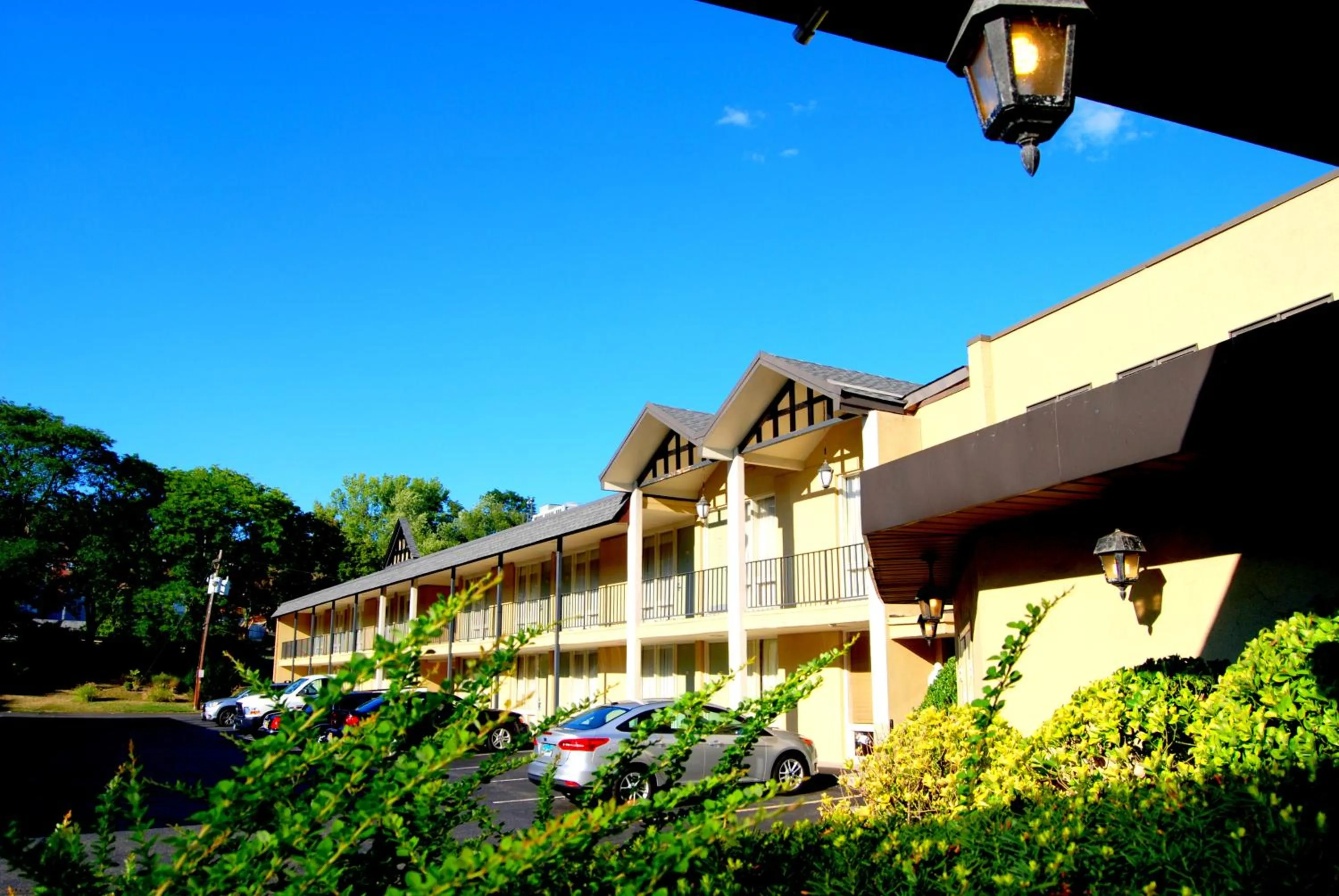 Property building in West Gate Inn Nyack