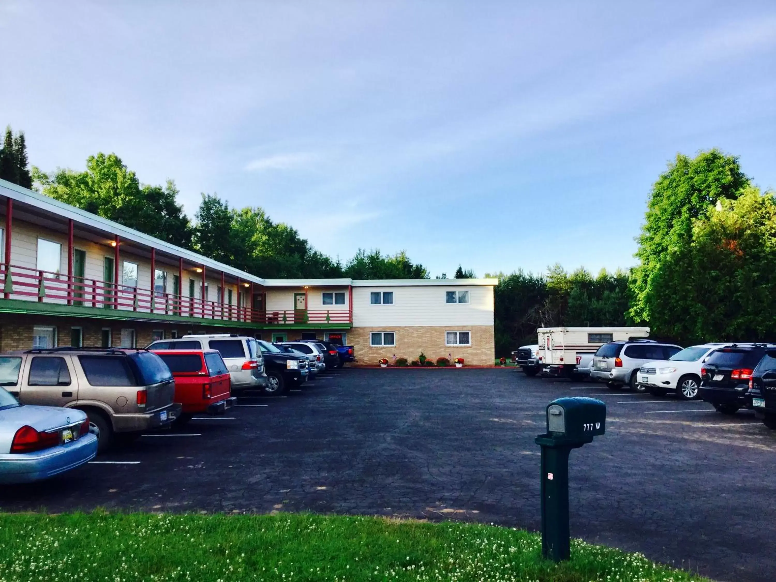 Cedars Motel Cedars Motel