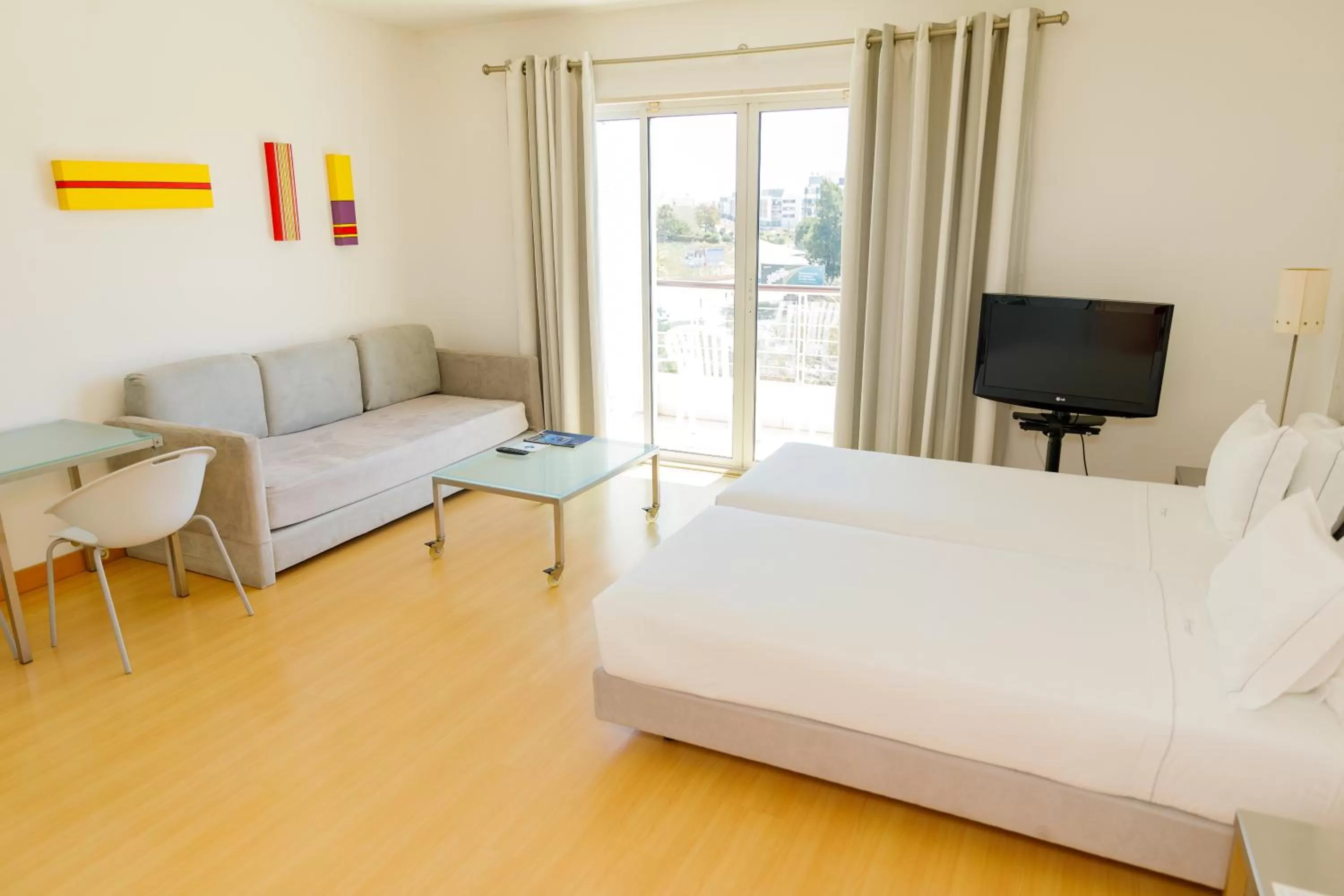 Bedroom, Bed in Marina Club Lagos Resort