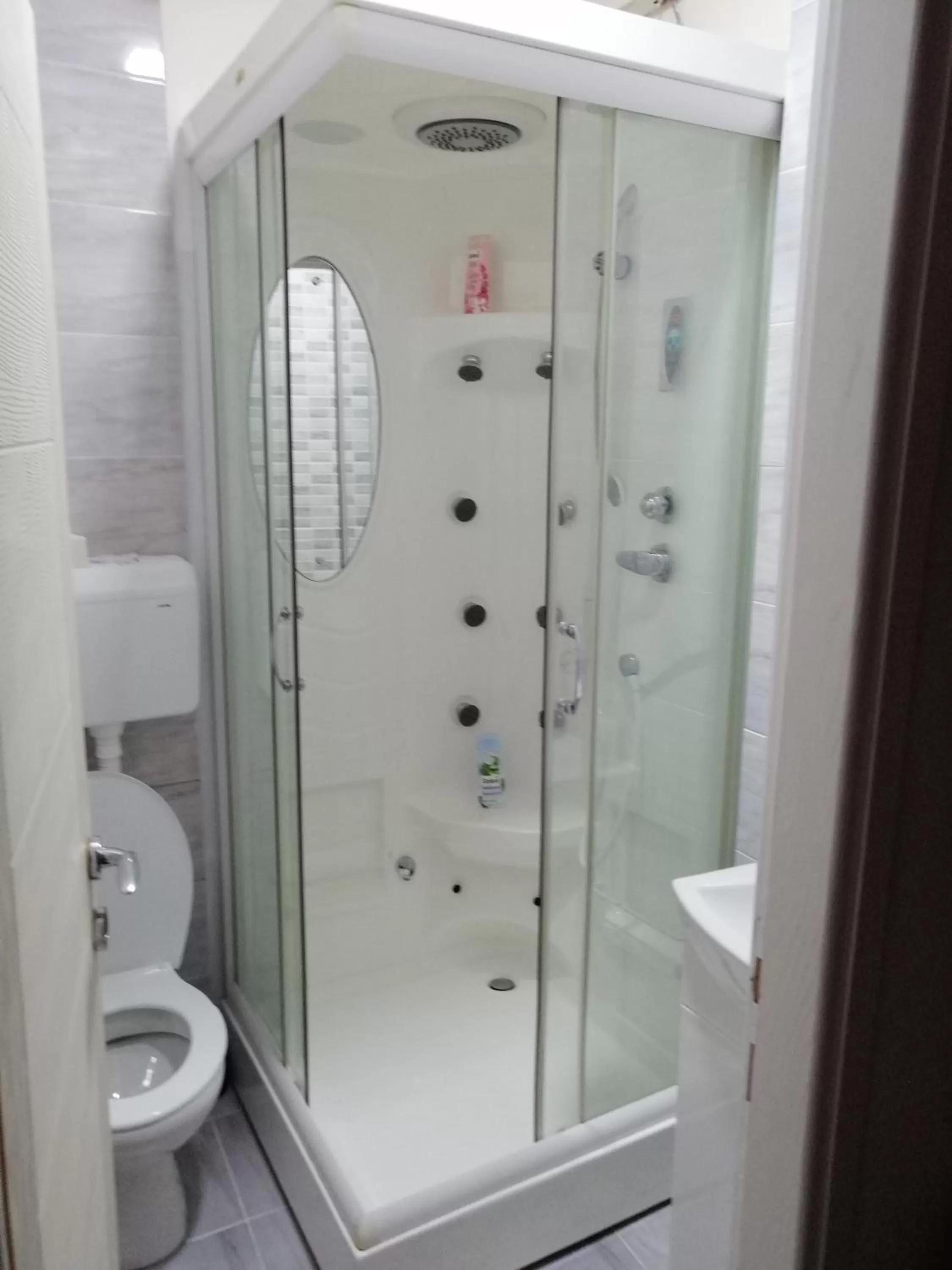 Bathroom in Guest House GOLDEN COIN