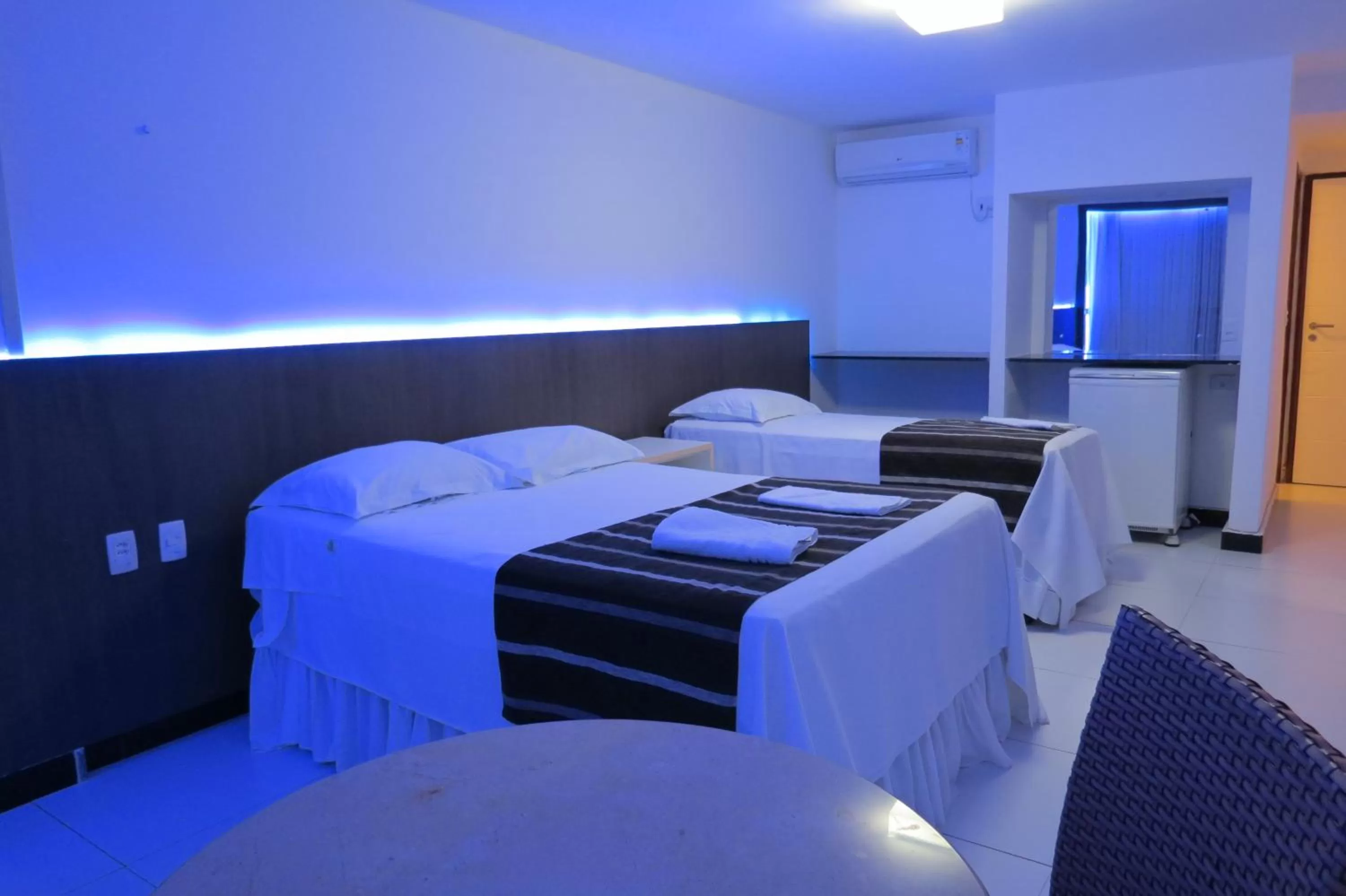 Bedroom, Bed in Tirol Praia Hotel