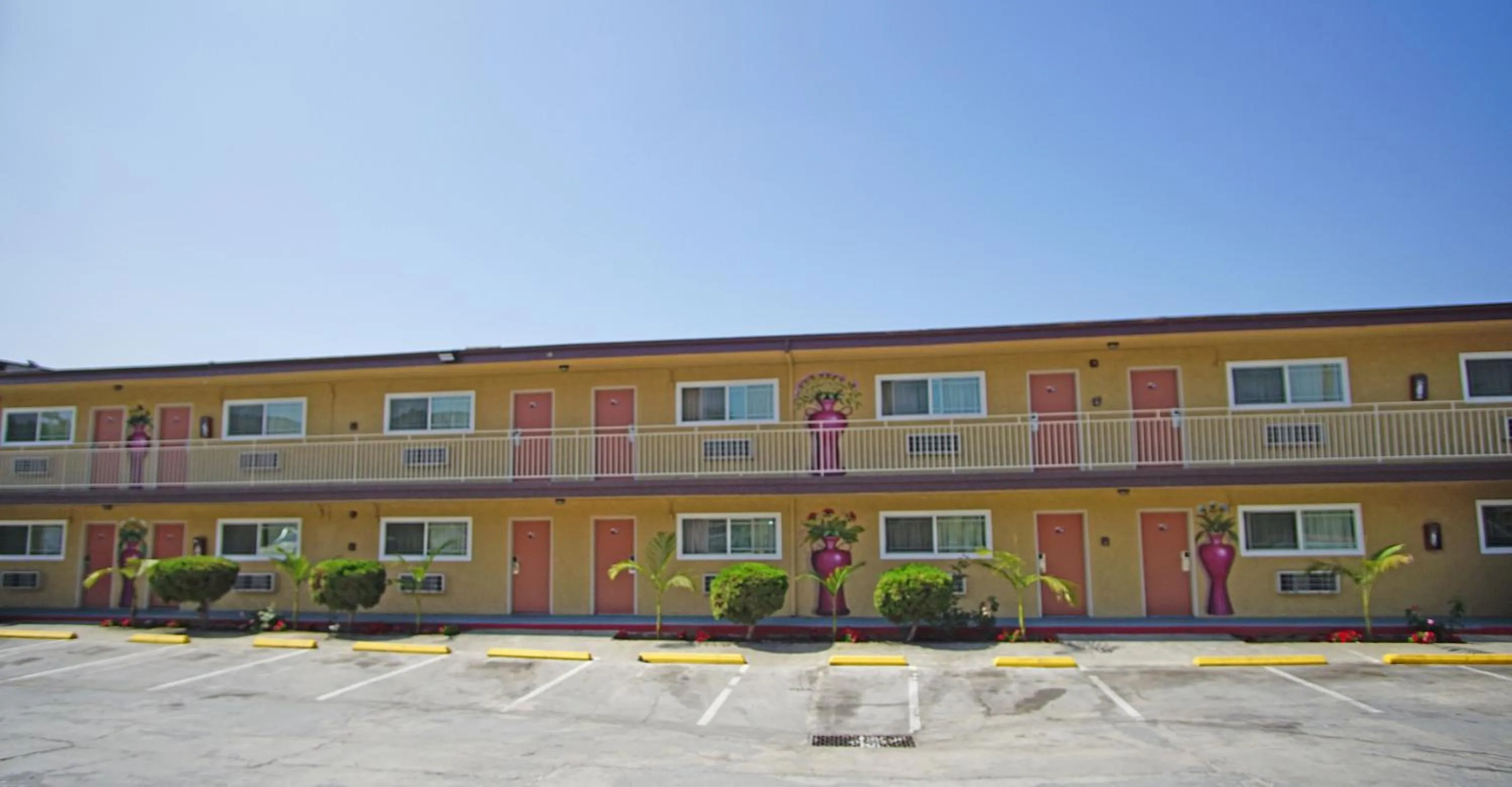 Los Angeles Inn & Suites - LAX