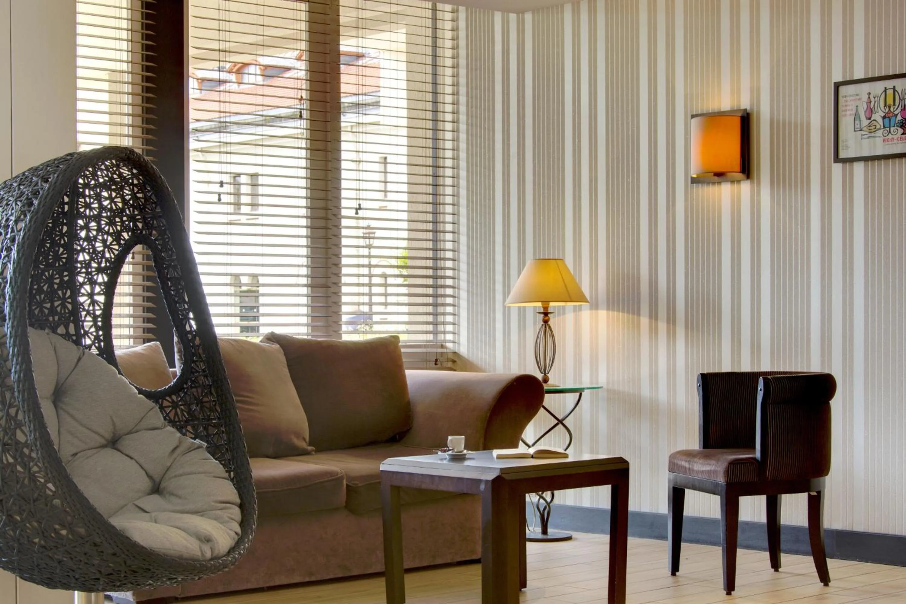 Lobby or reception in Mercure Vichy Thermalia