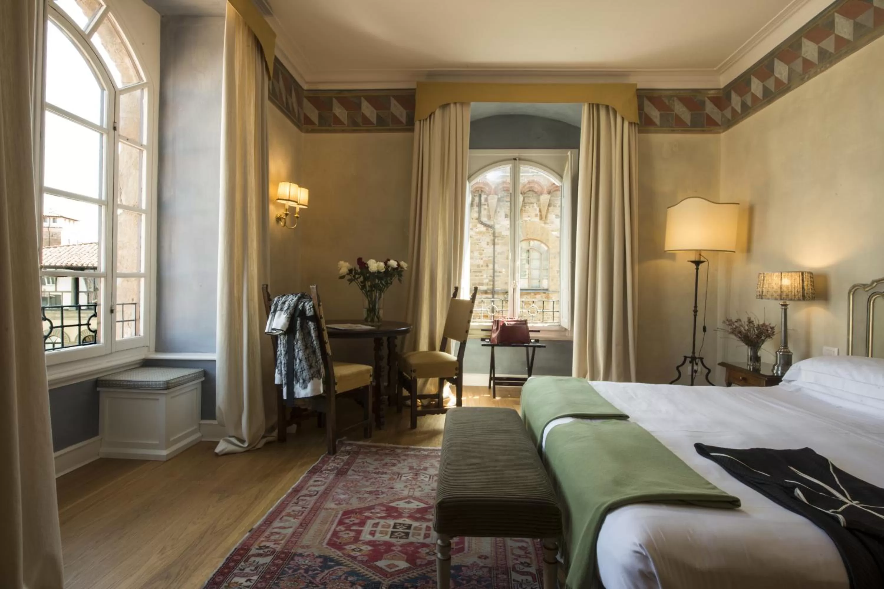 Decorative detail, Bed in Antica Torre Tornabuoni