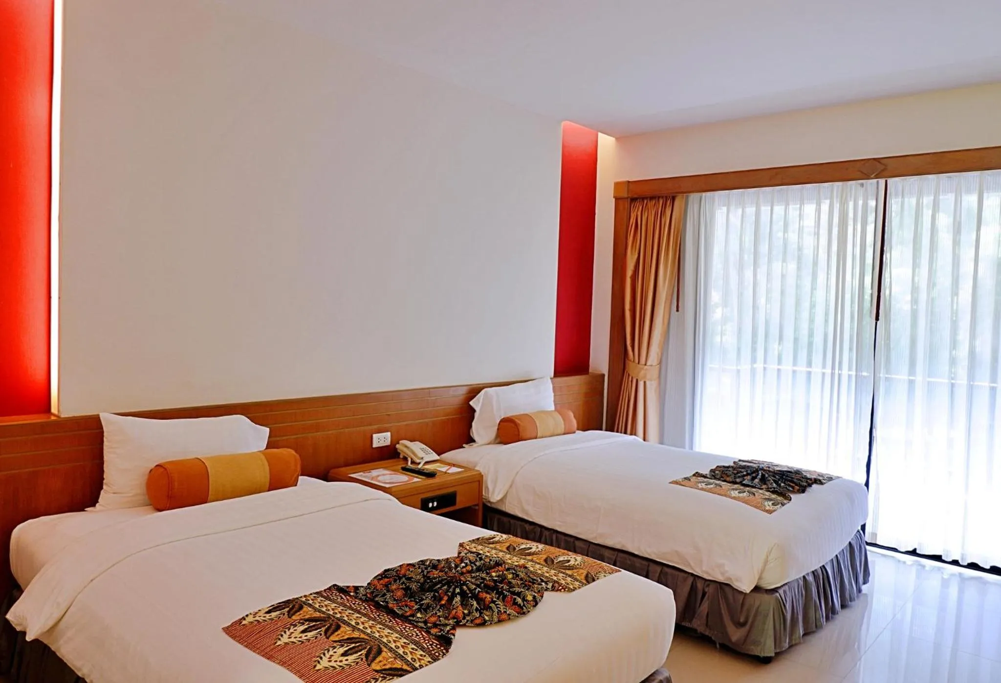 Bedroom, Bed in Tinidee Golf Resort Phuket