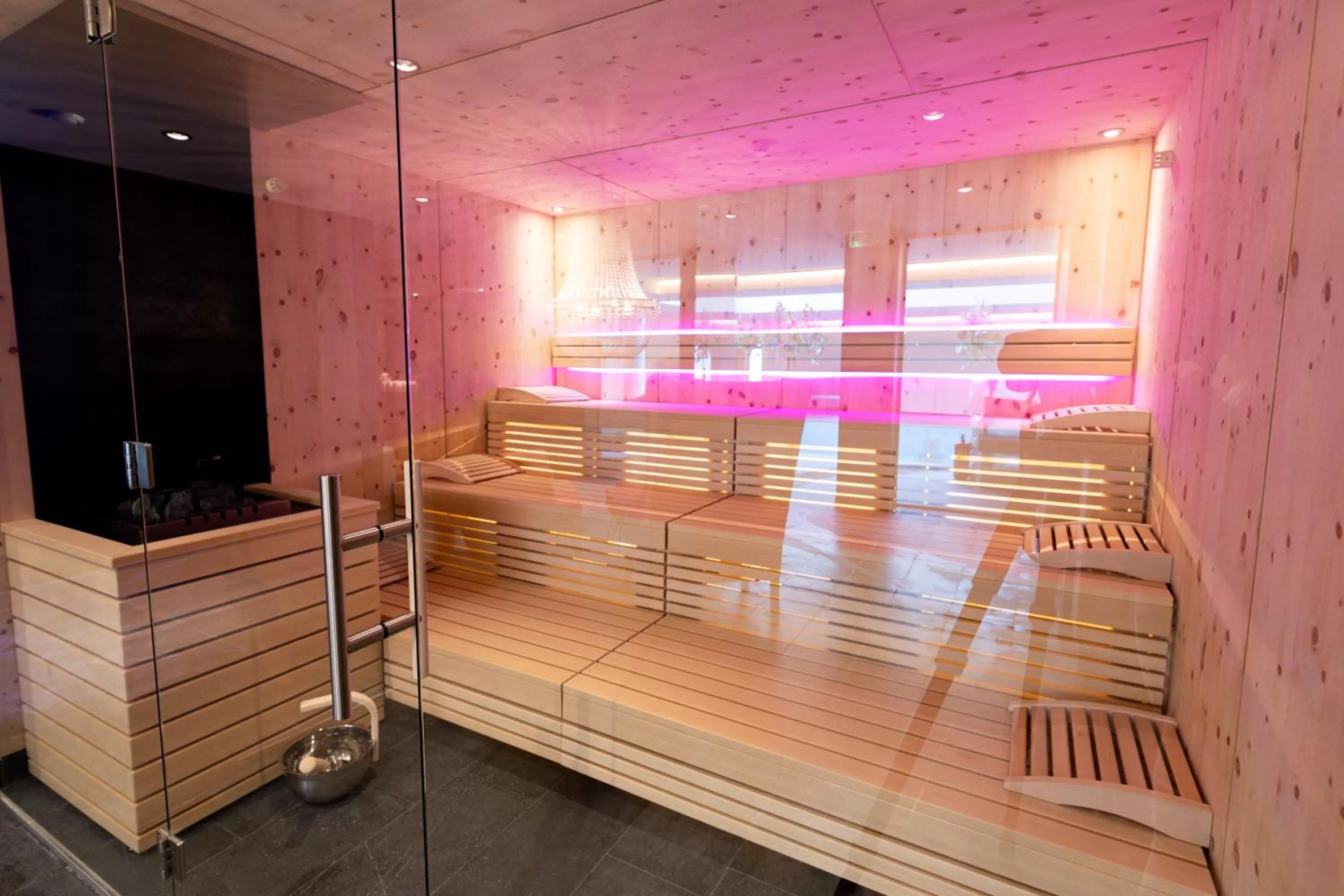 Sauna in Wellness Aparthotel "Lechlife" incl Pool - 400m zum SKILIFT