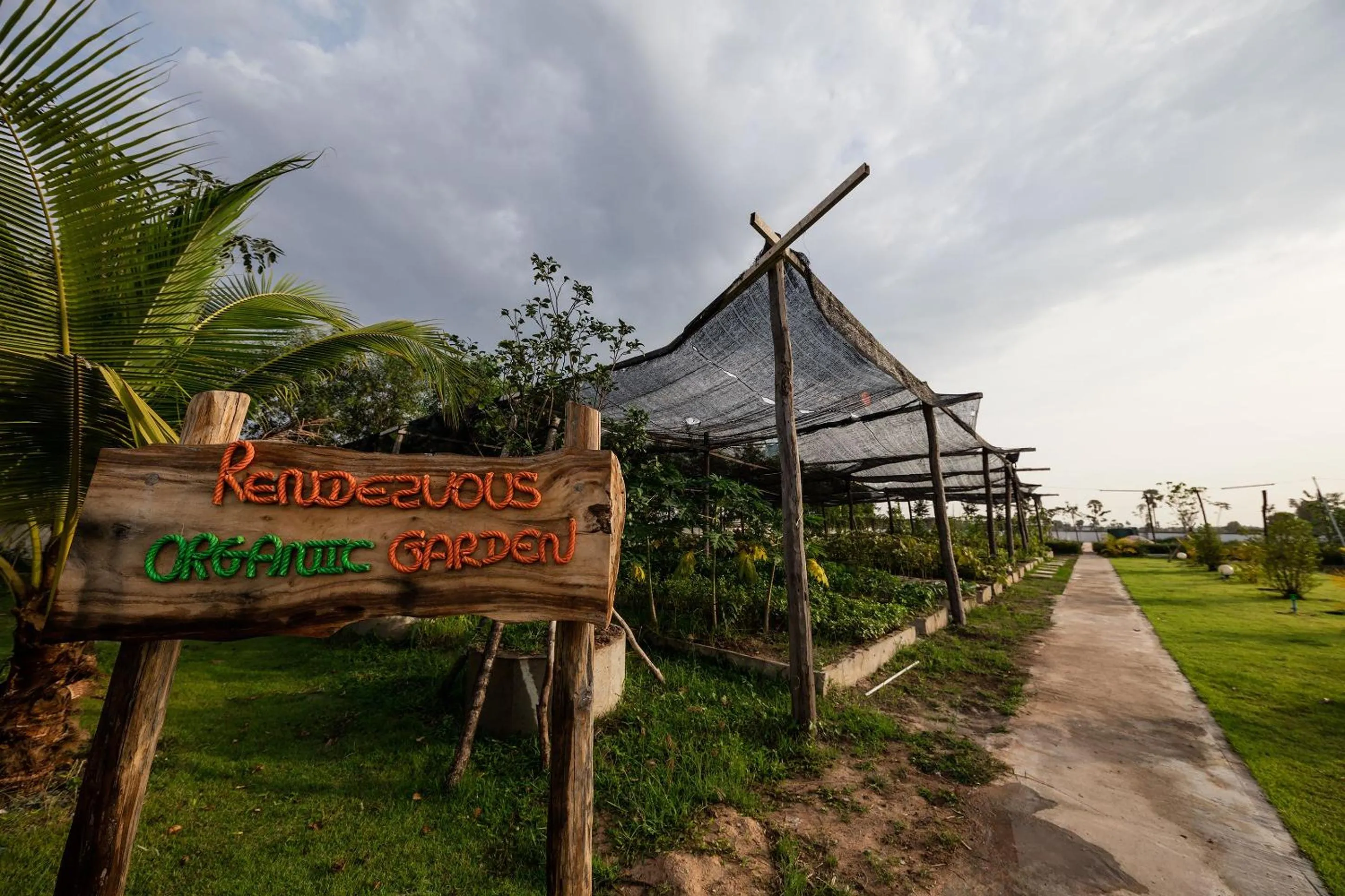 Garden in Angkor Rendezvous