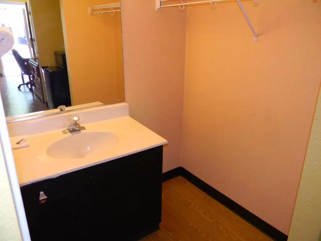 Bathroom in SleepWell Stockbridge