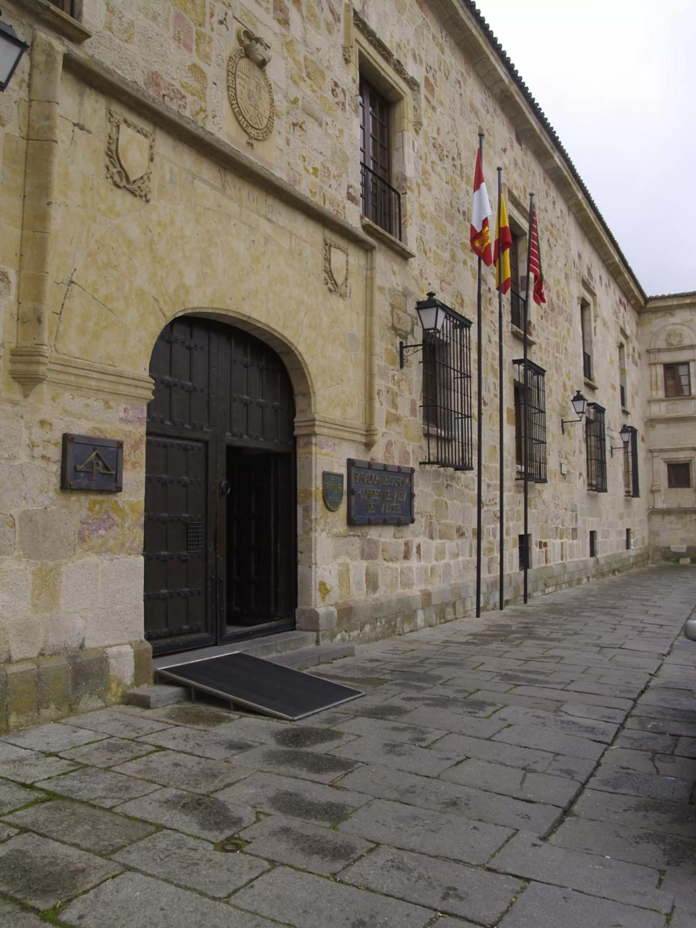 Facade/entrance in Parador de Zamora