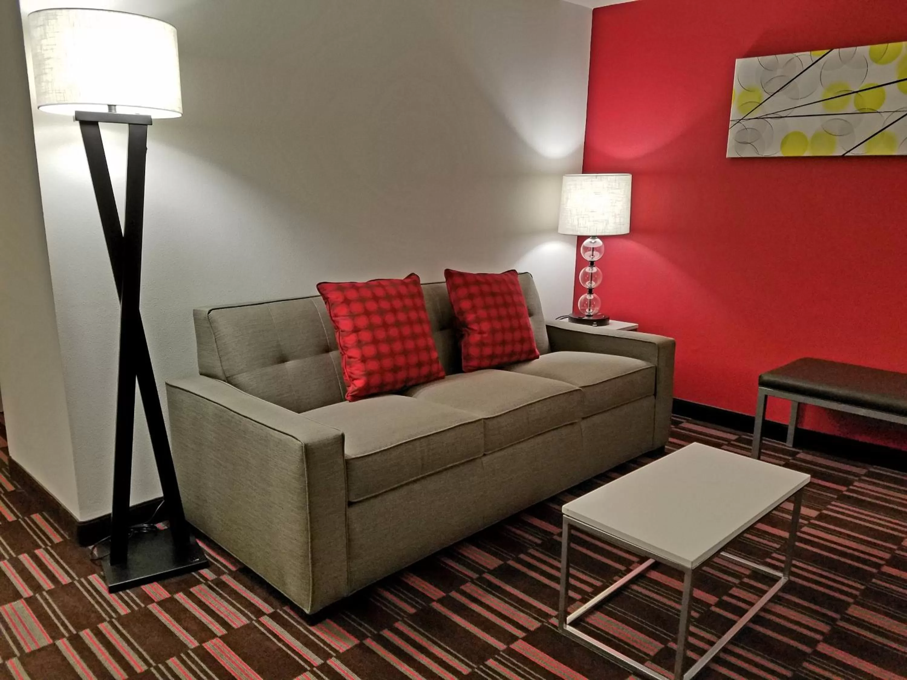 Photo of the whole room in Holiday Inn Irving Las Colinas by IHG