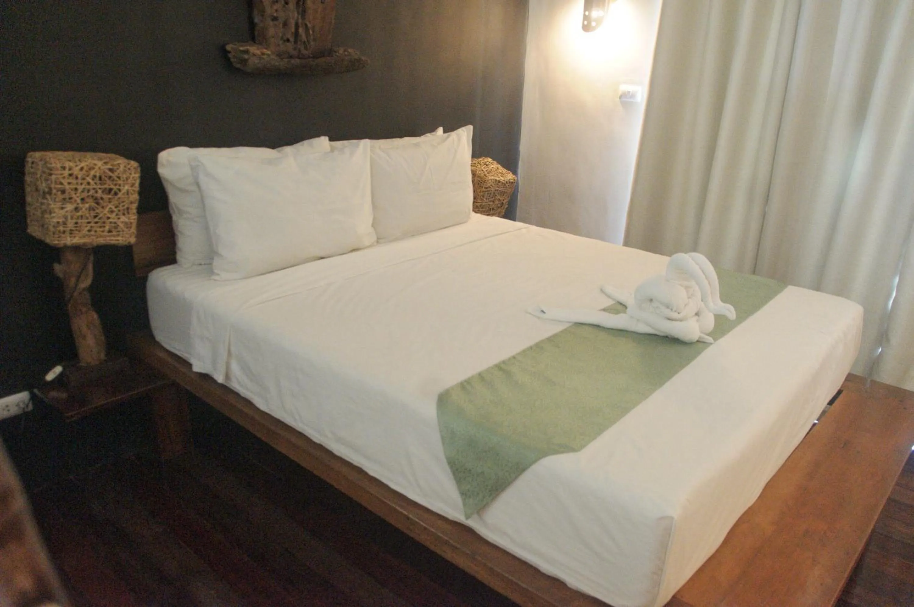 Bed in Happiness Boutique Resort El Nido