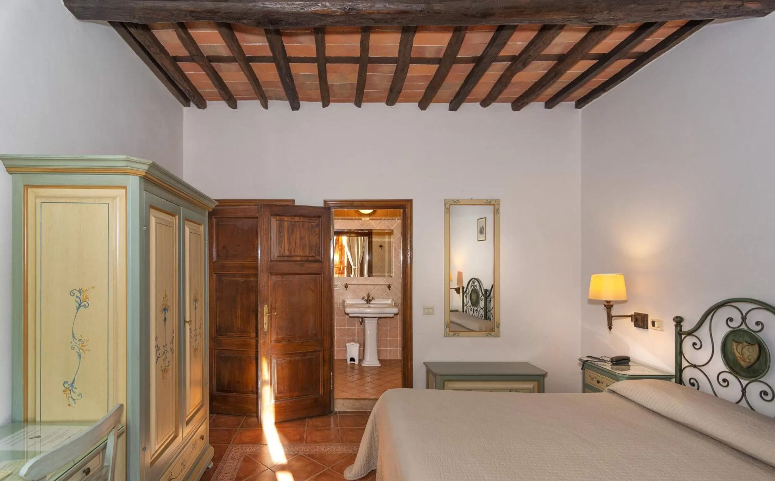 Photo of the whole room, Bed in Hotel Villa Cheli