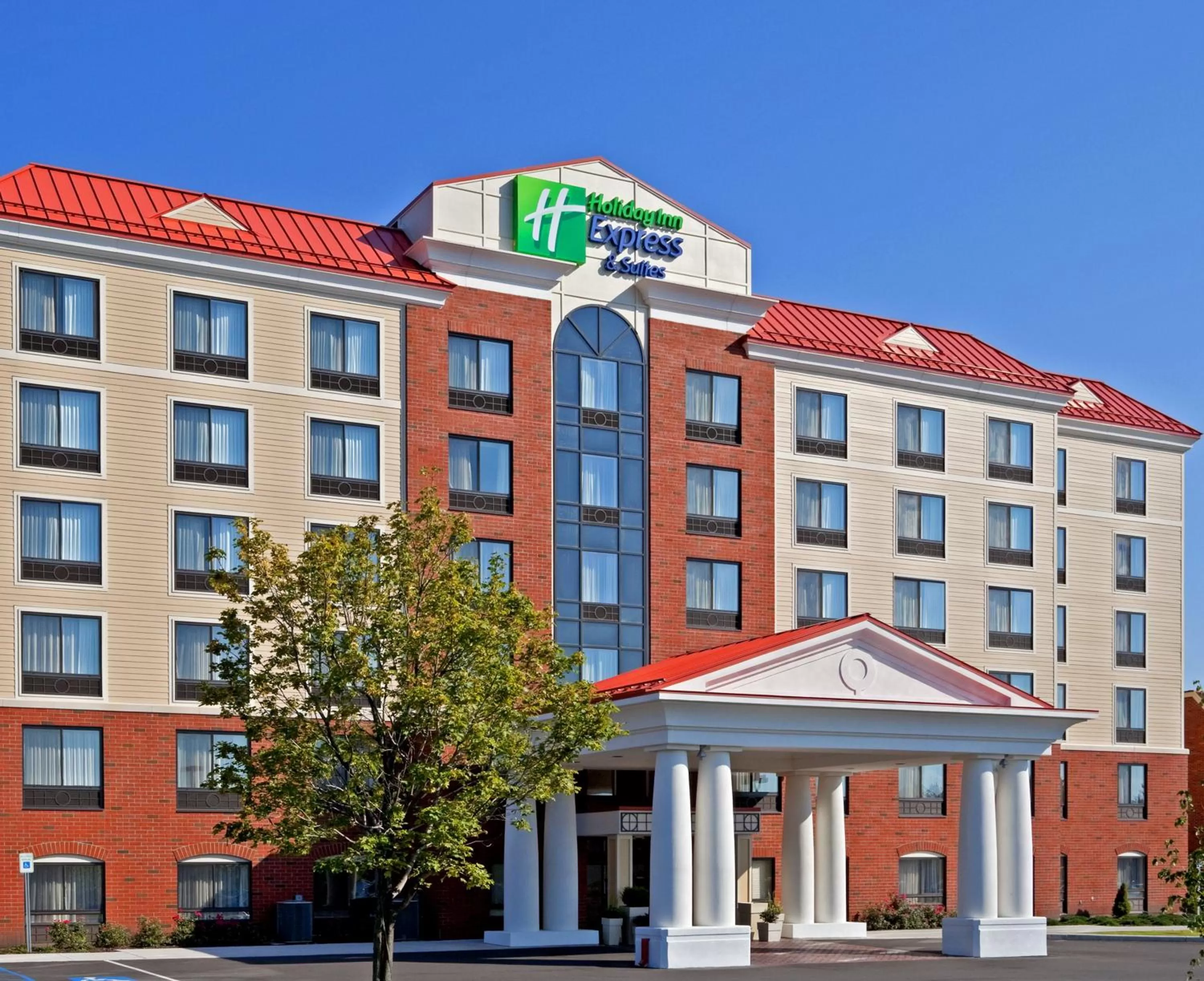 Property building in Holiday Inn Express & Suites Albany Airport Area - Latham by IHG