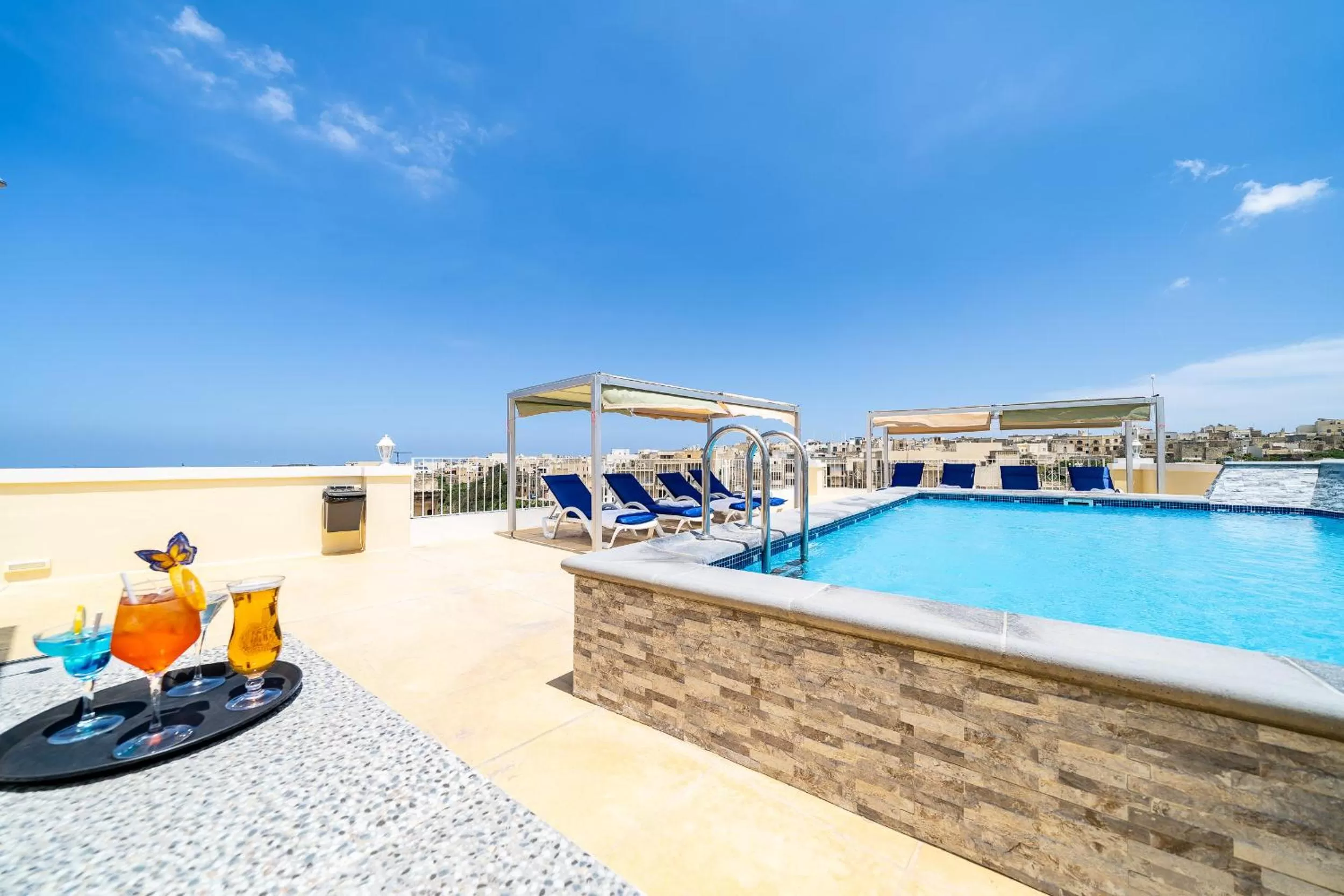 Swimming pool in Il-Logga Boutique Hotel