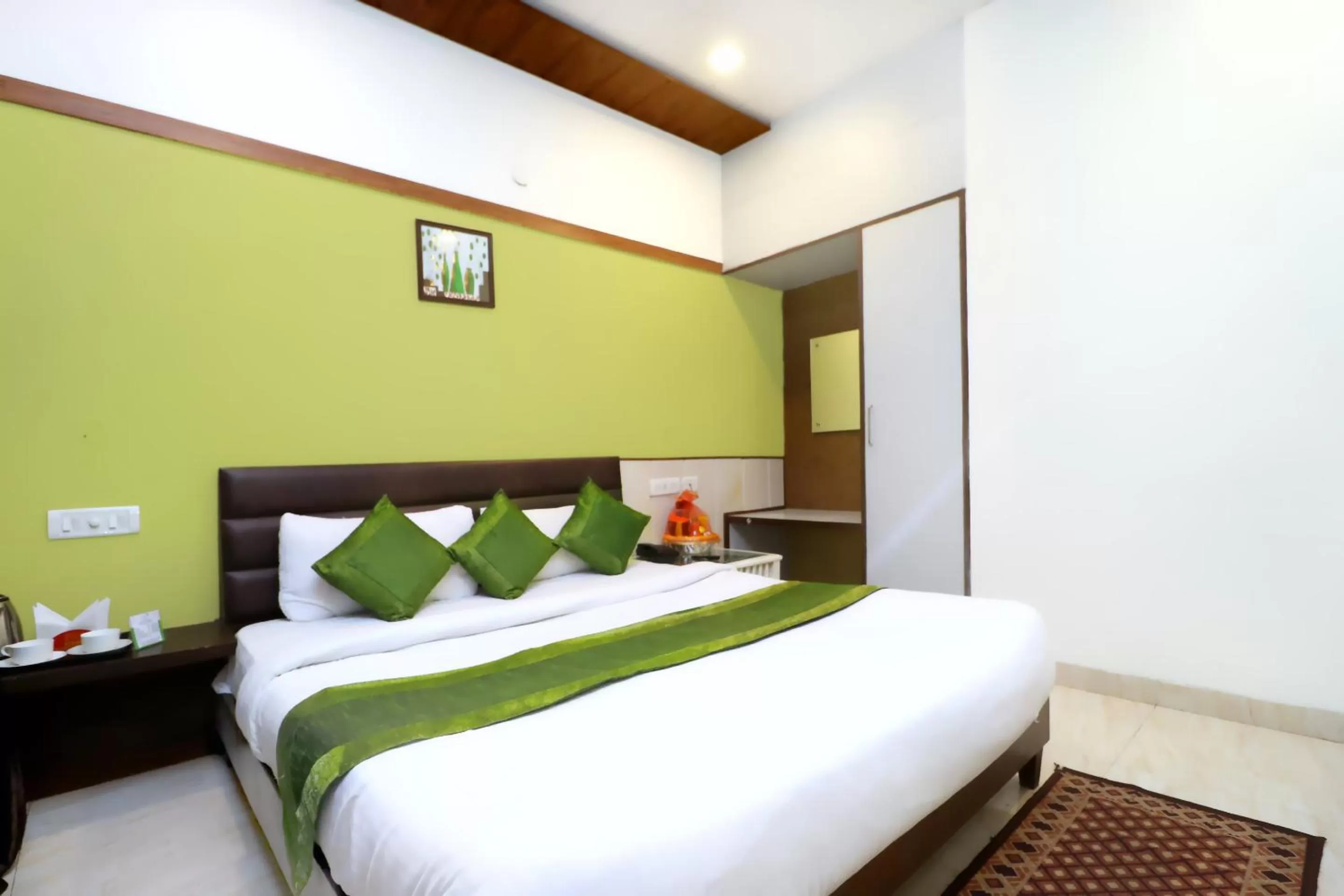 Bed in Hotel Seven- Center of City Chandigarh