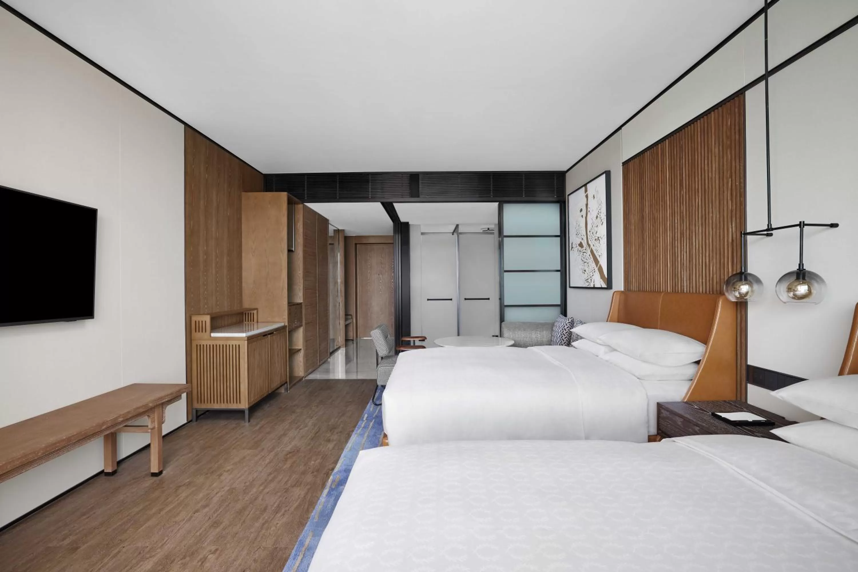 Photo of the whole room, Bed in Sheraton Zhaoqing Dinghu