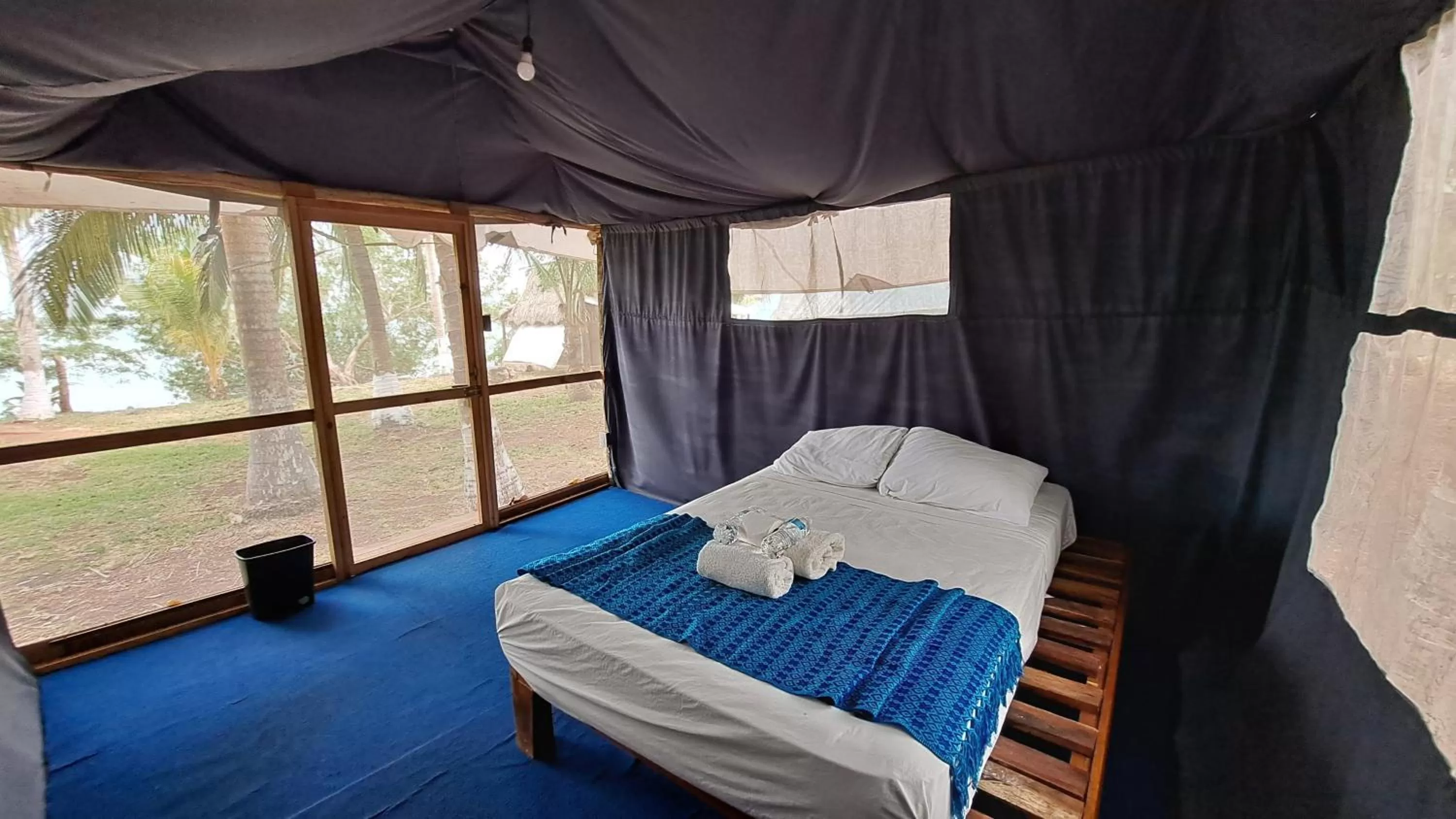 Property building, Bed in Cayuco Maya