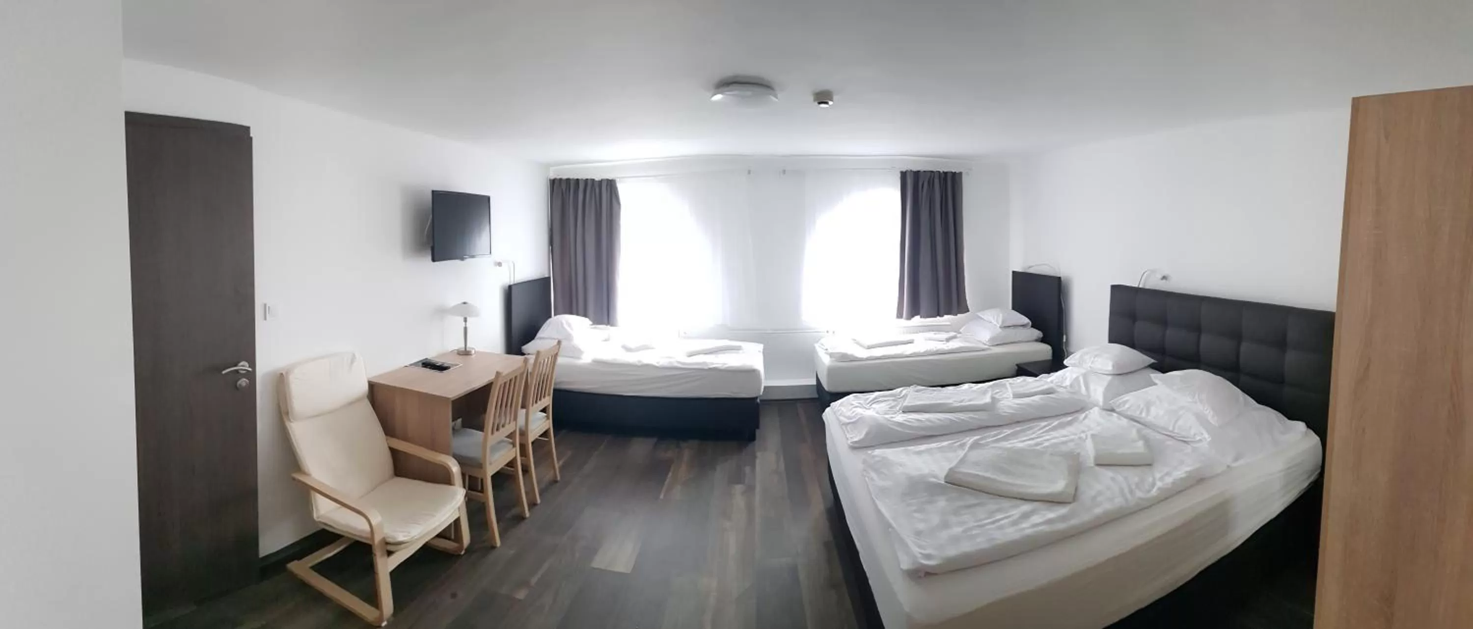 Bed in HBH Bajor Sörház Sólyomfészek Panzió