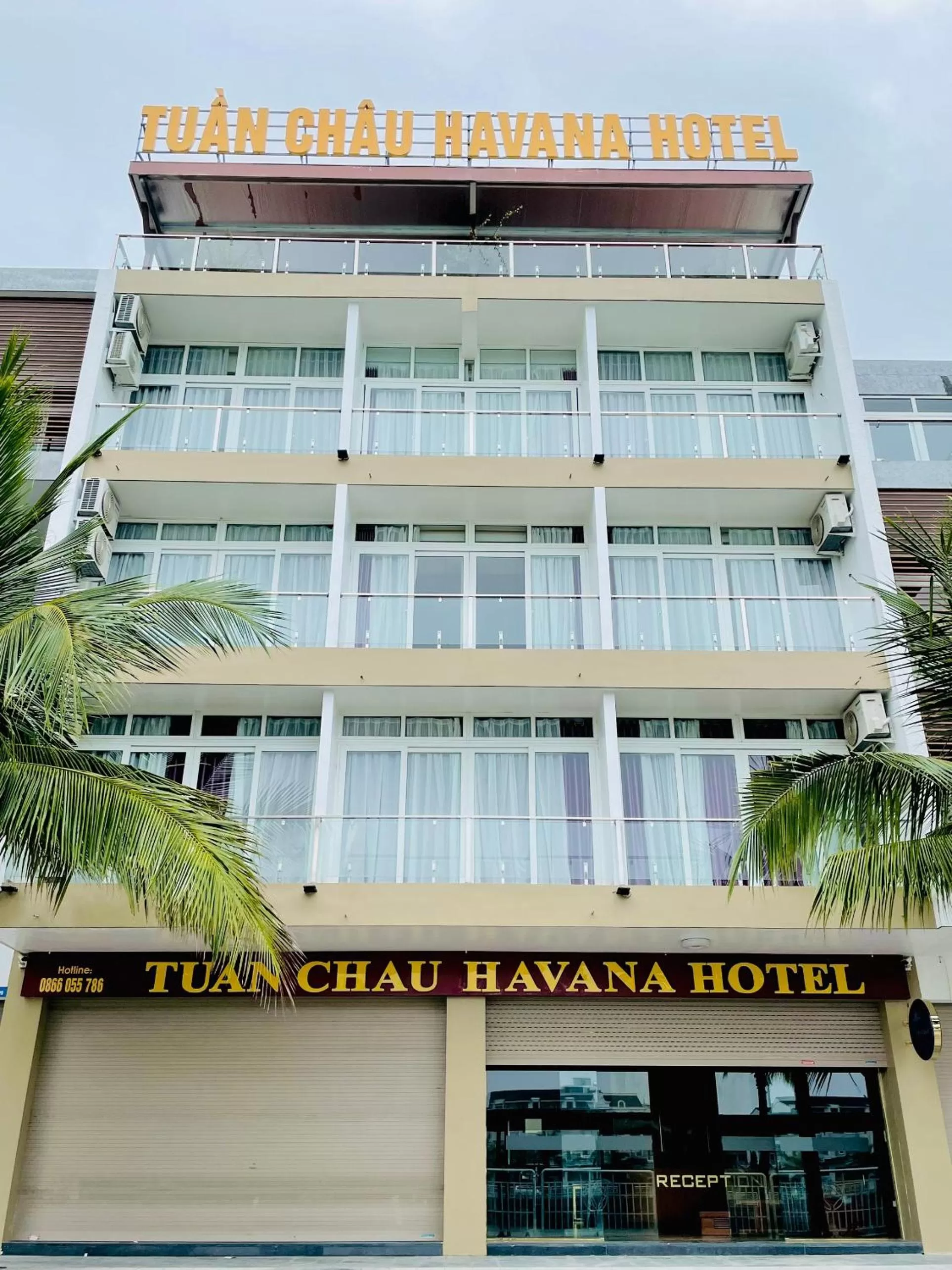 Tuan Chau Havana Hotel