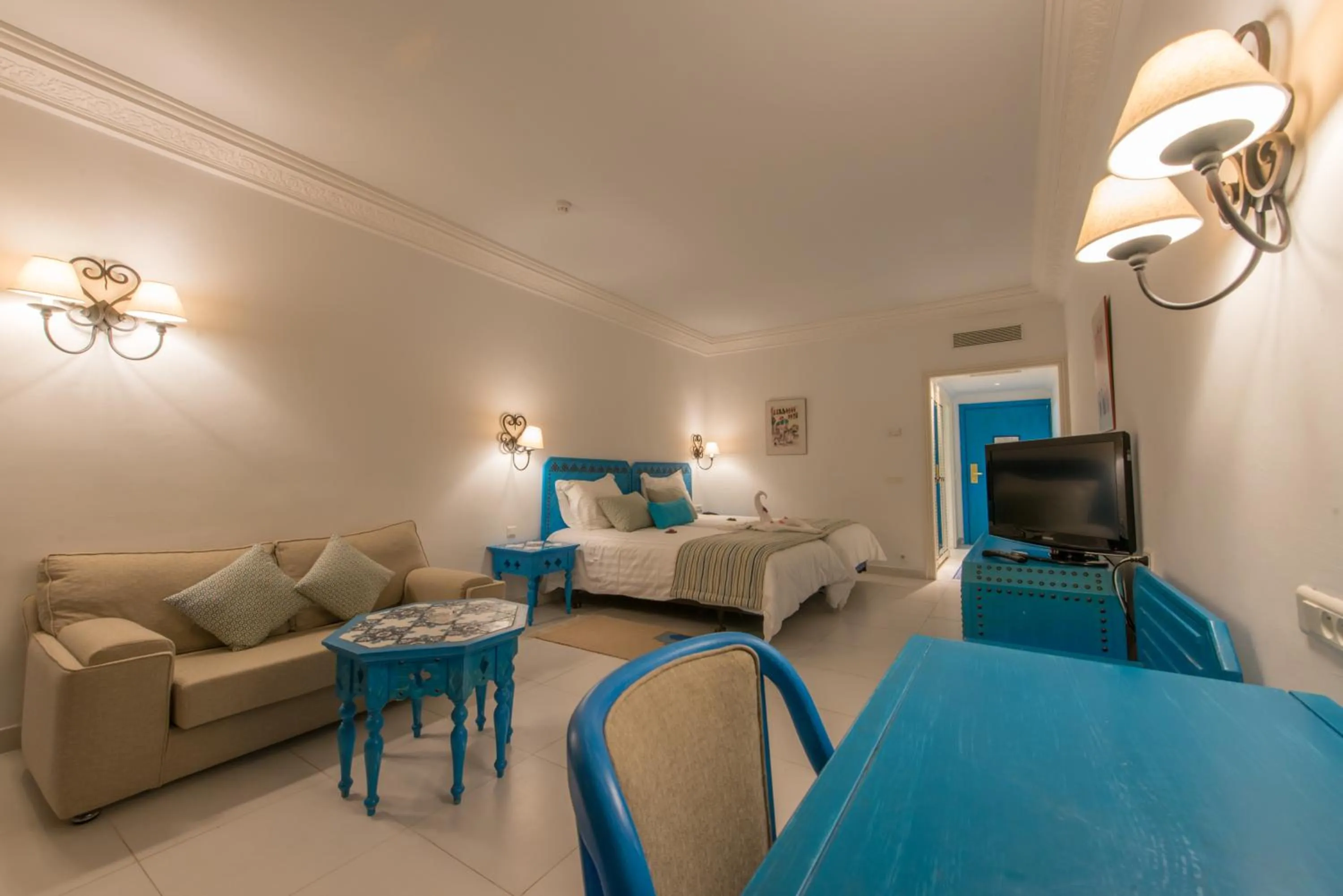 Photo of the whole room, Bed in Regency Hotel & Spa