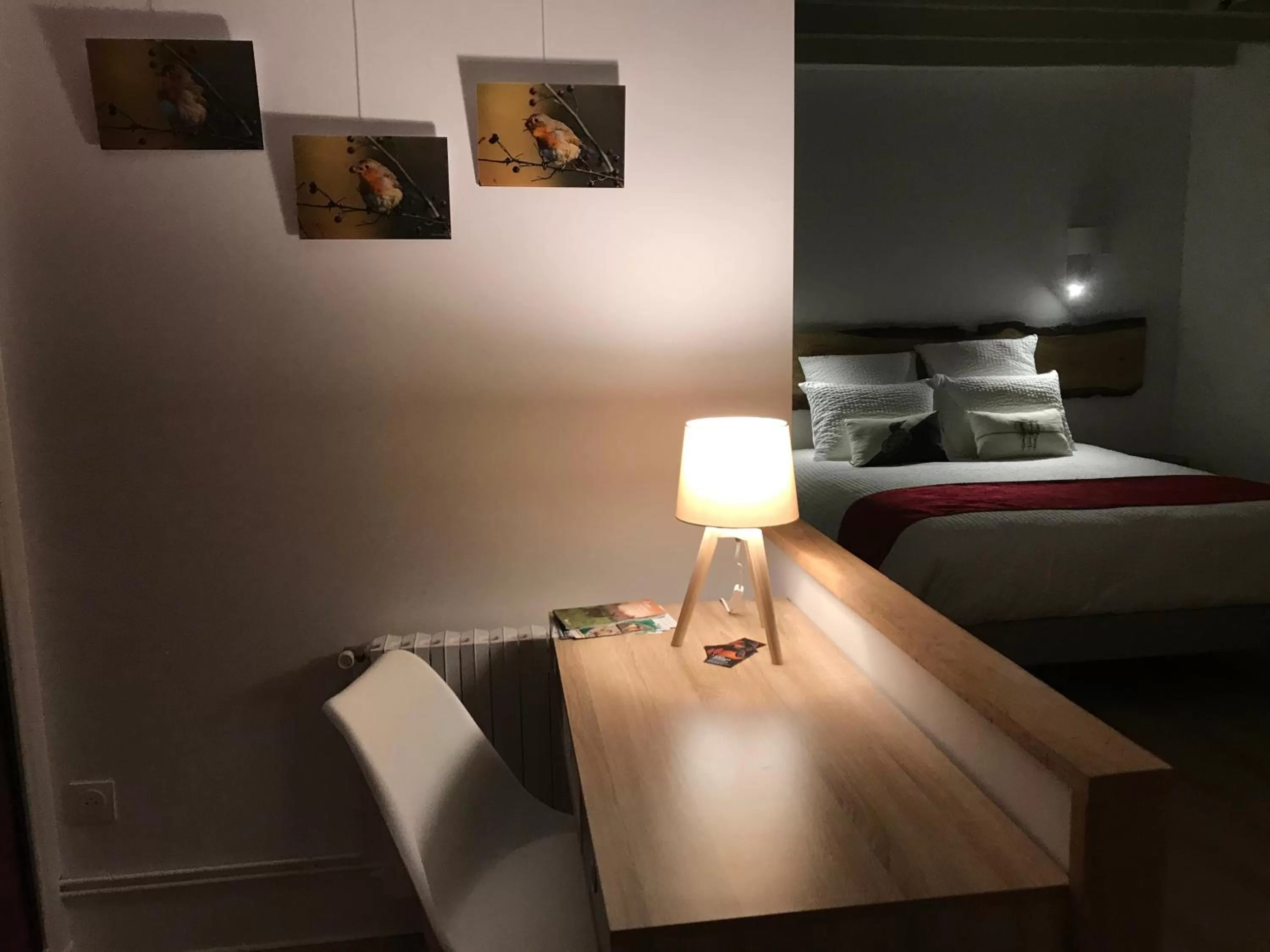 Seating area, Bed in Ferme Boisquillon