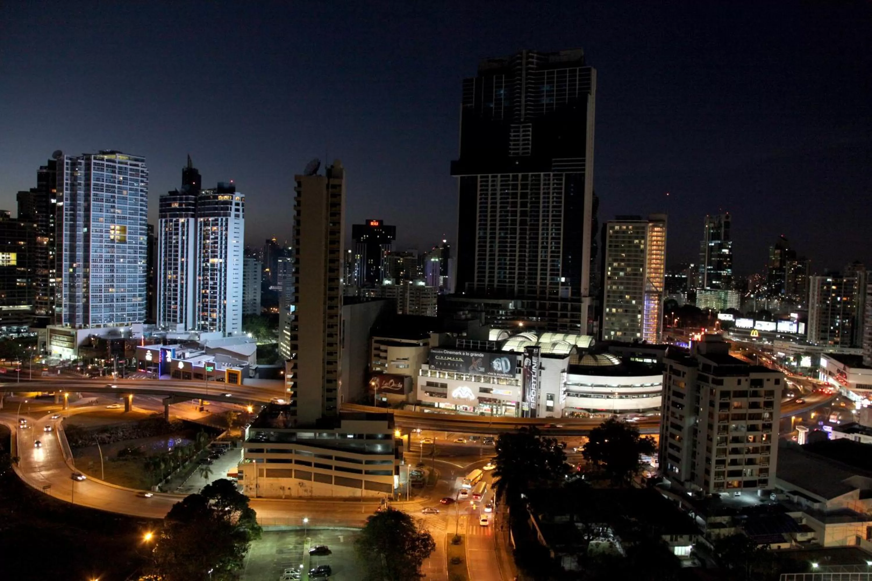 City view in Plaza Paitilla Inn