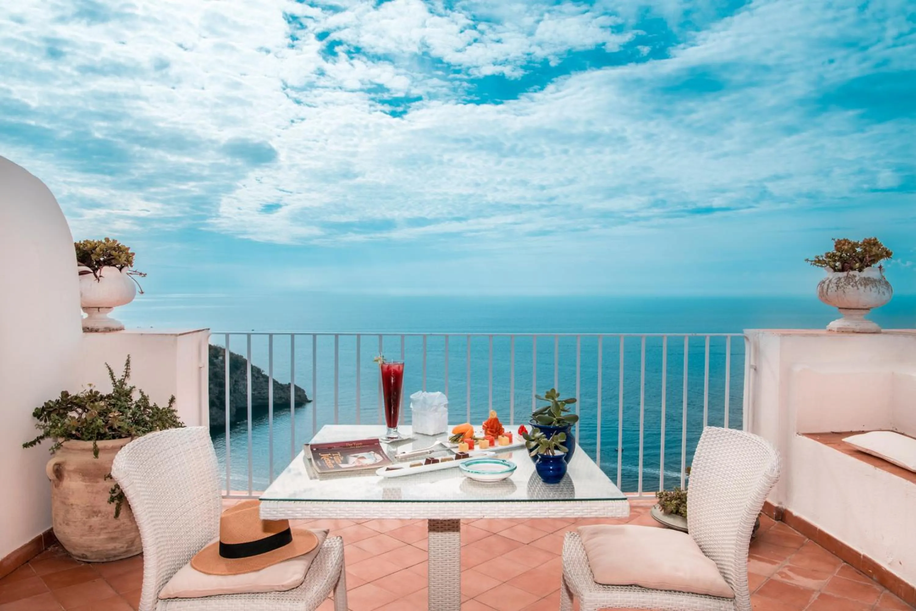 Patio in Grand Hotel Tritone