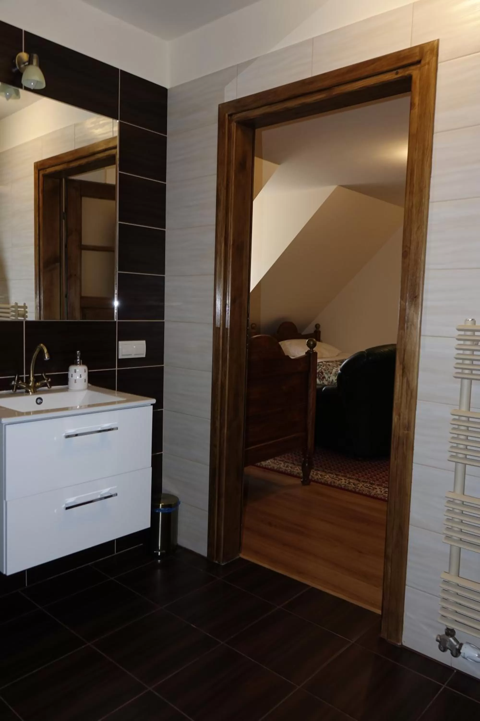 Bathroom in Gościniec Dworski w Ropie