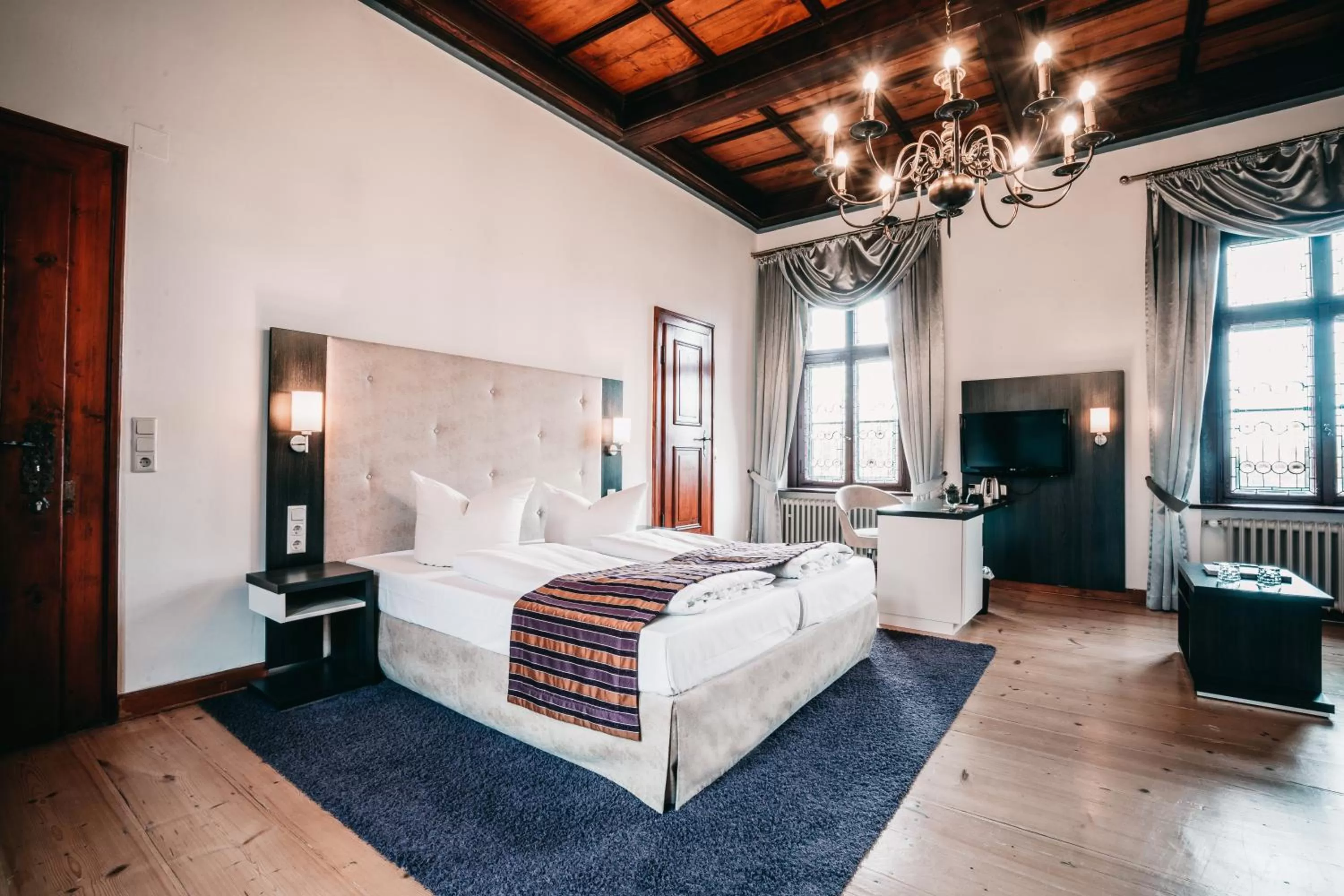 Bedroom, Bed in Romantik Hotel Schloss Hohenstein