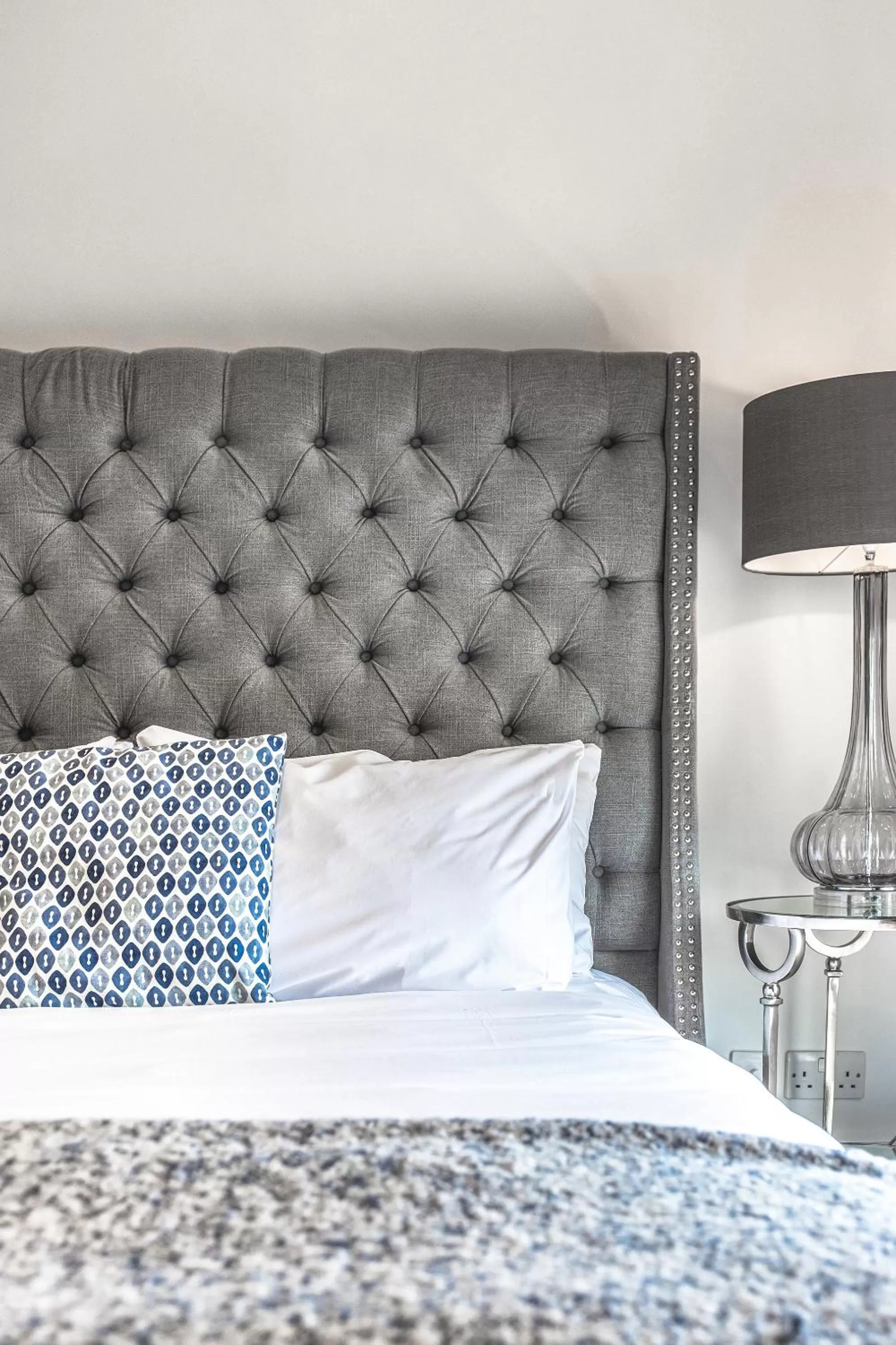 Bed in The Black Lion, Long Melford