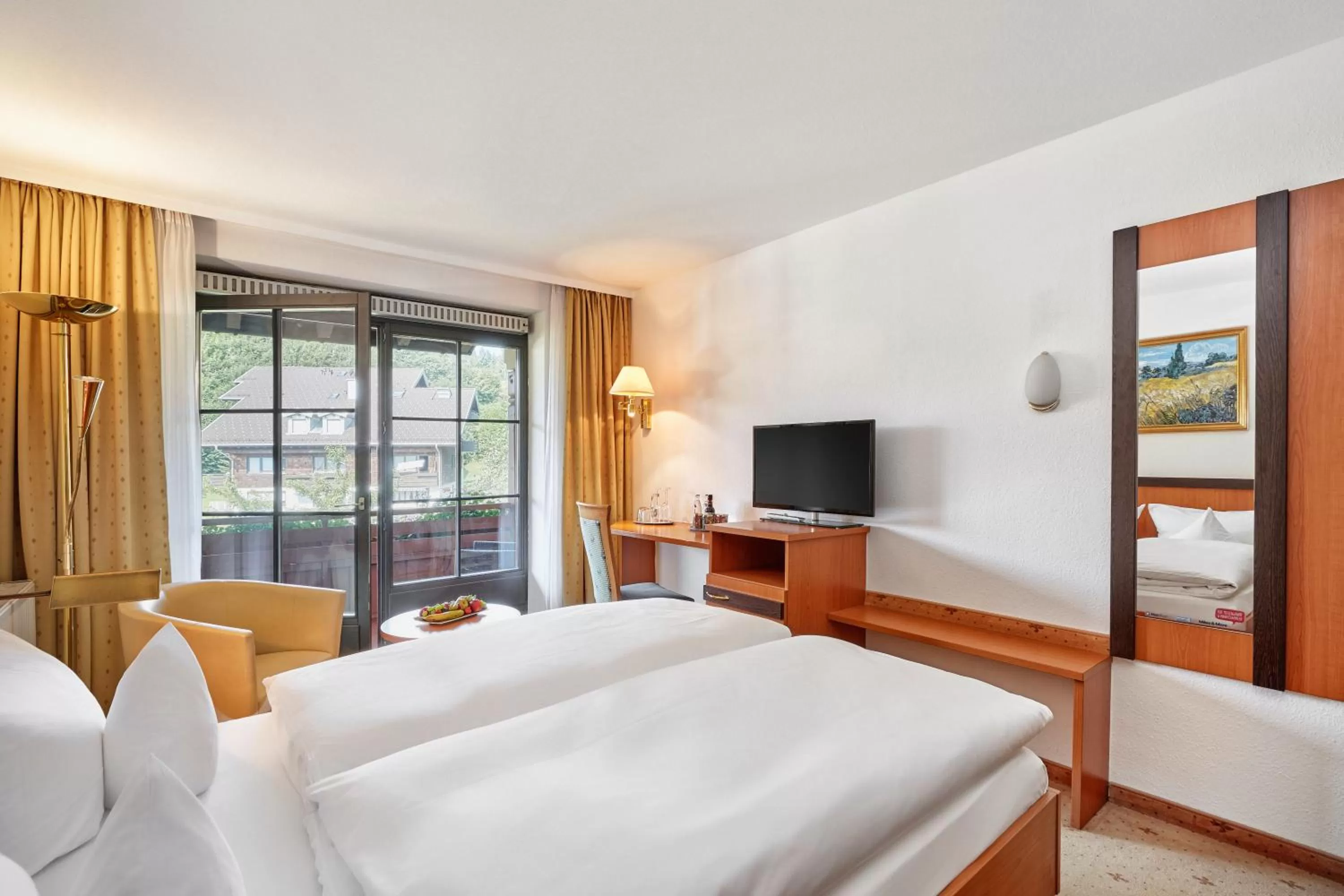 TV and multimedia, Bed in Königshof Hotel Resort