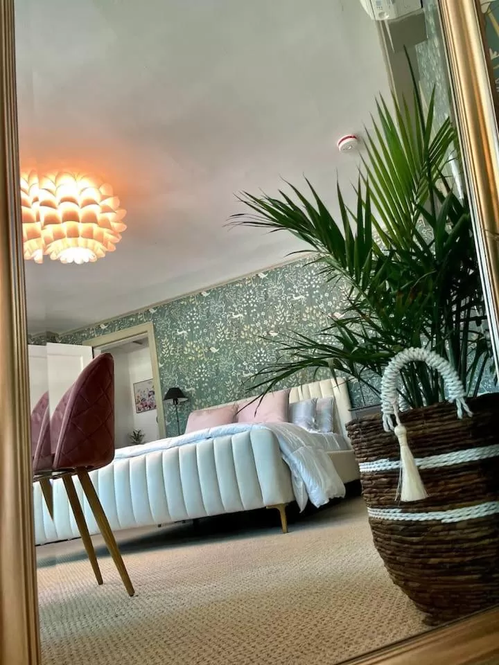 Bed in Buttonwood Boutique Hotel