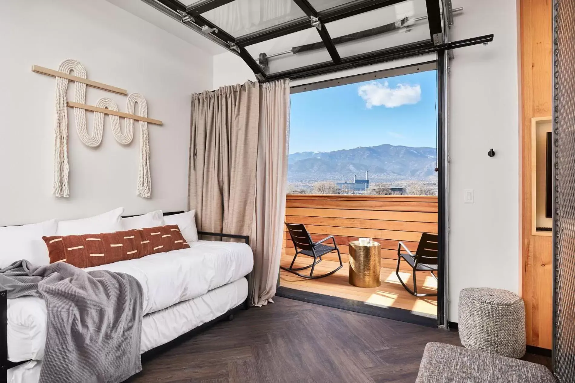 Mountain Queen Balcony Suite in Kinship Landing Mountain Queen Balcony Suite in Kinship Landing