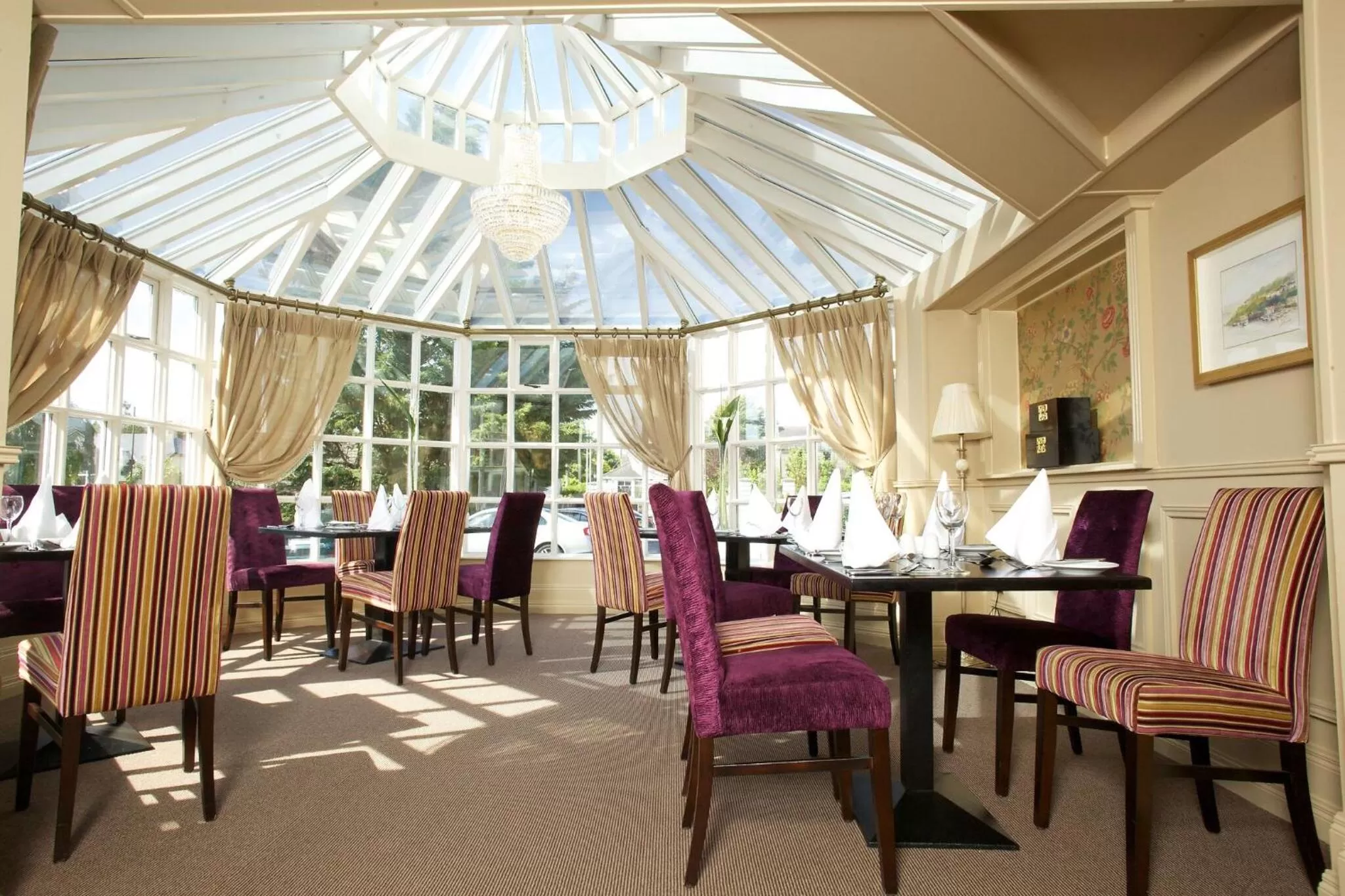 Restaurant/places to eat in Anner Hotel