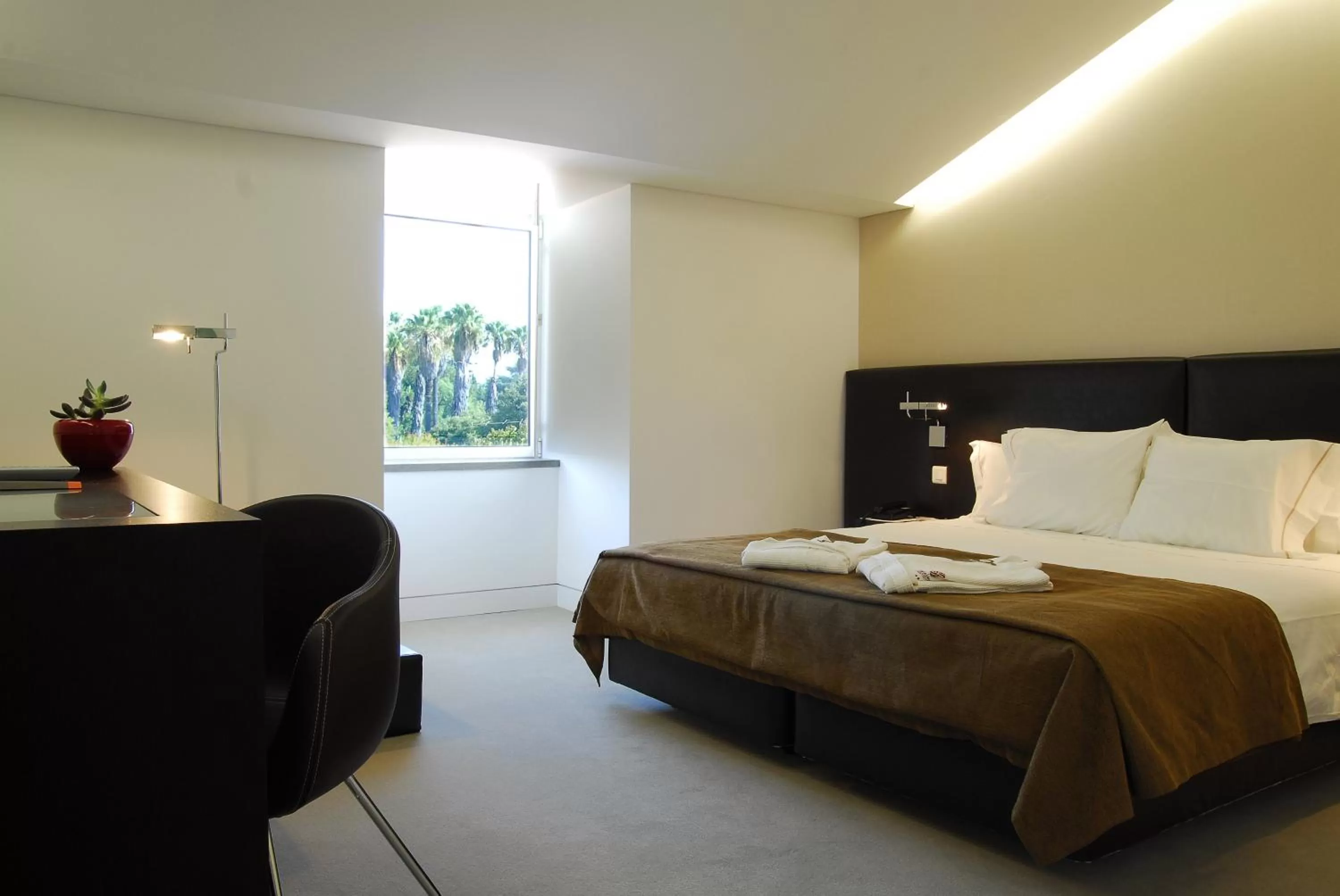 Special Offer - Double or Twin Room with Romantic Package in Hotel Jeronimos 8