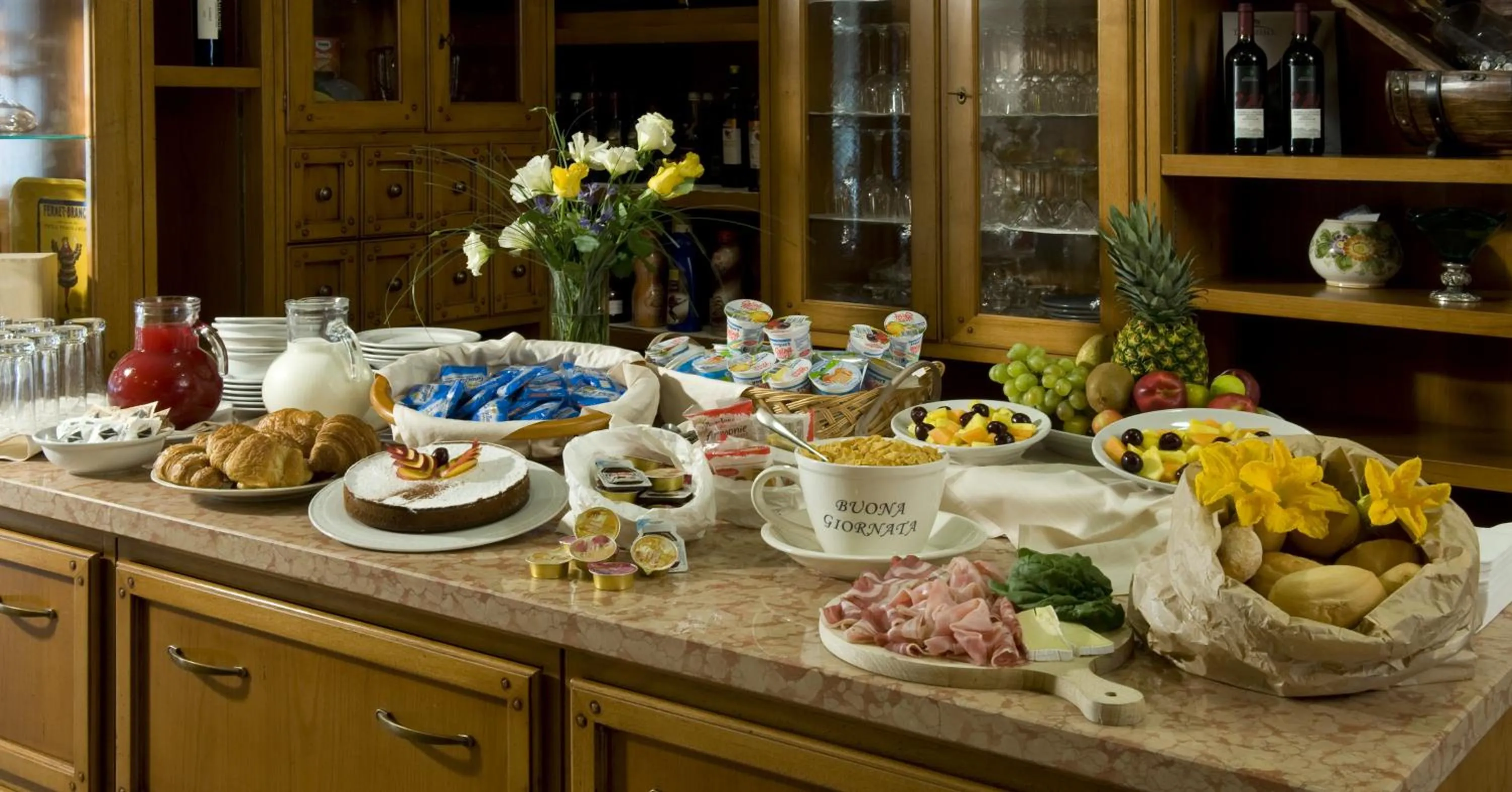 Restaurant/places to eat in Hotel Scaligero