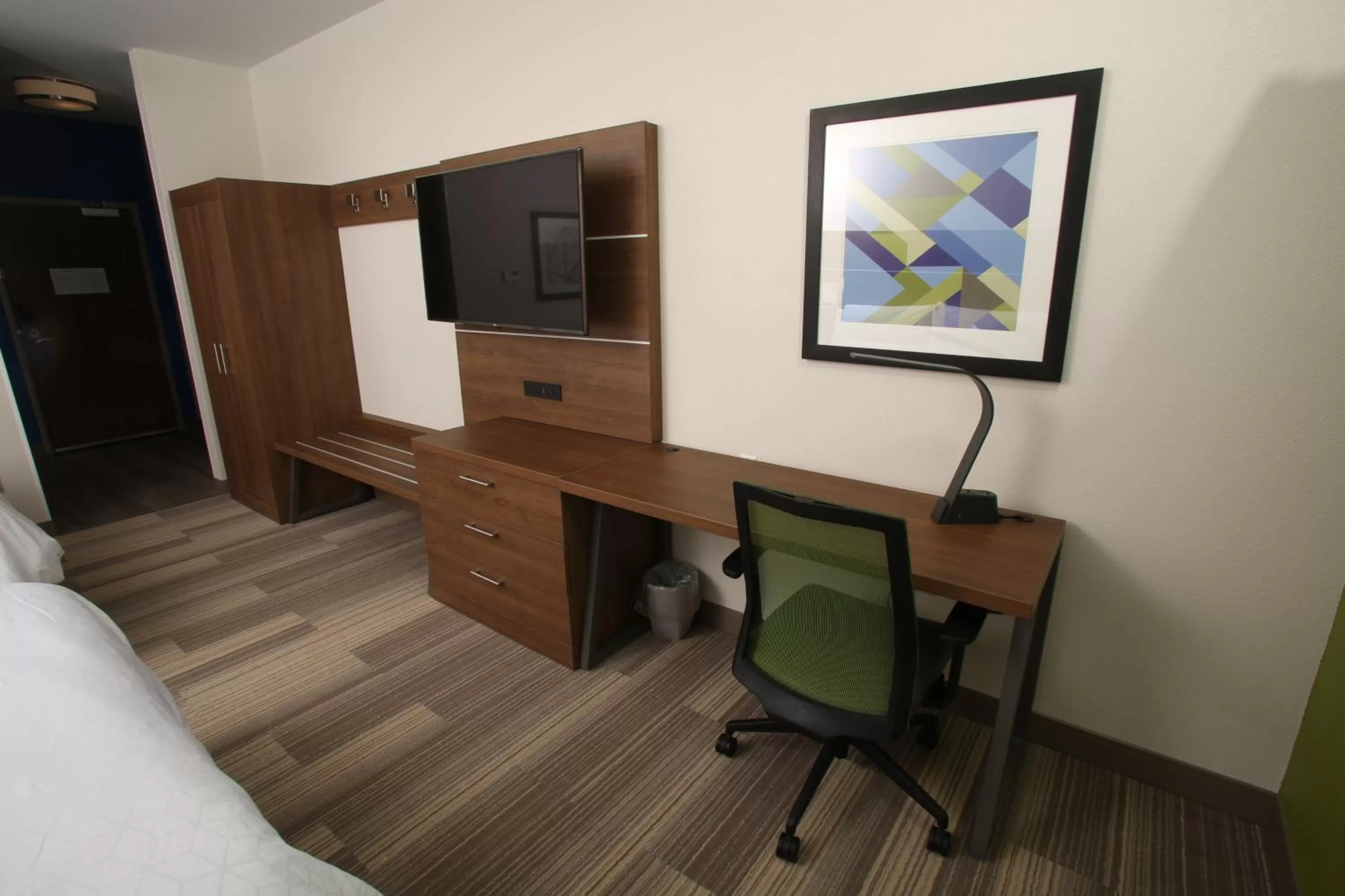 Bedroom in Holiday Inn Express - McCook by IHG