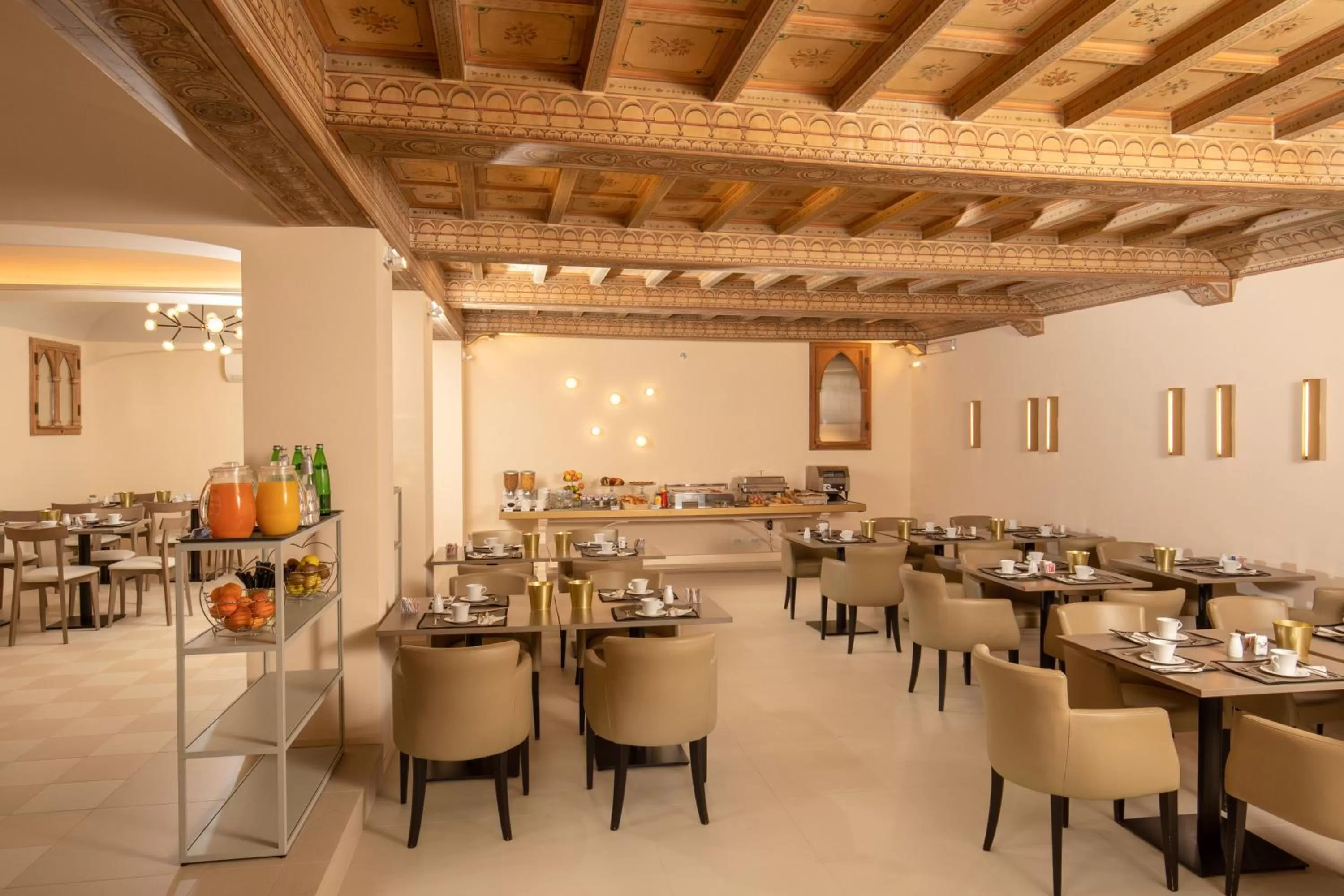 Buffet breakfast in Hotel Colosseum