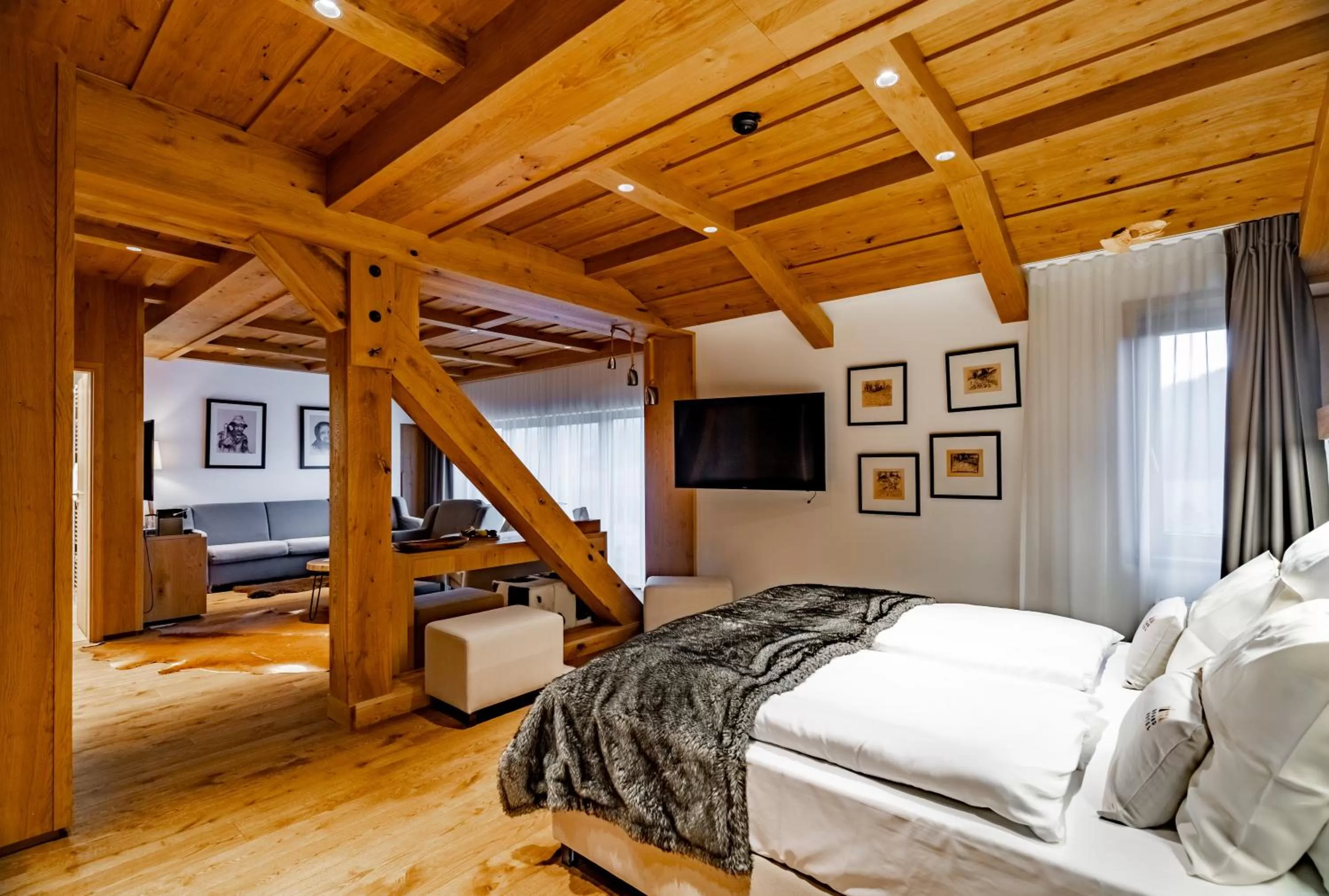 Living room, Bed in Grandhotel Tatra