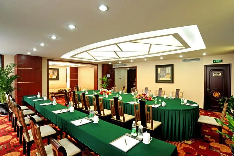 Super House International