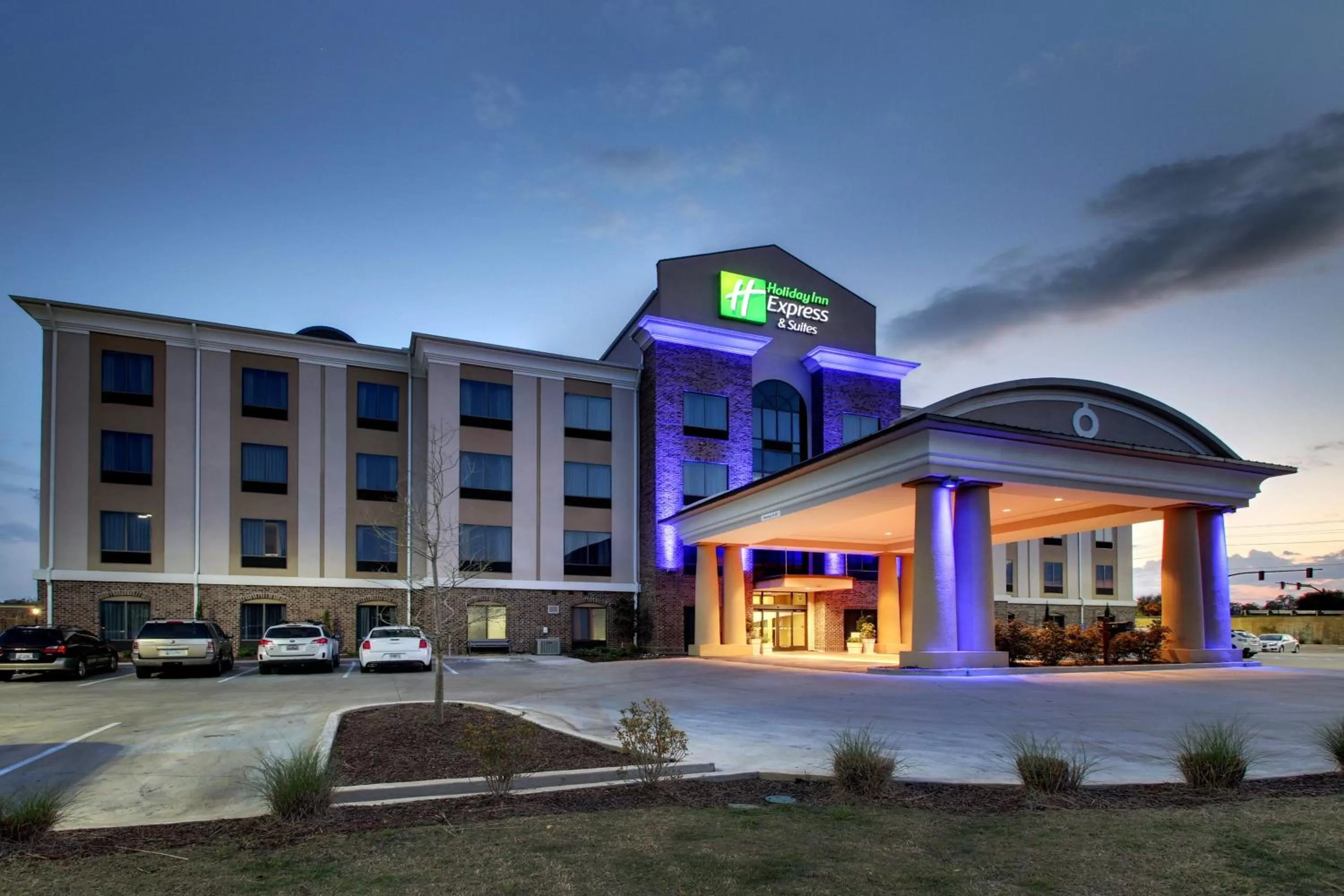 Property building in Holiday Inn Express Natchez South West by IHG