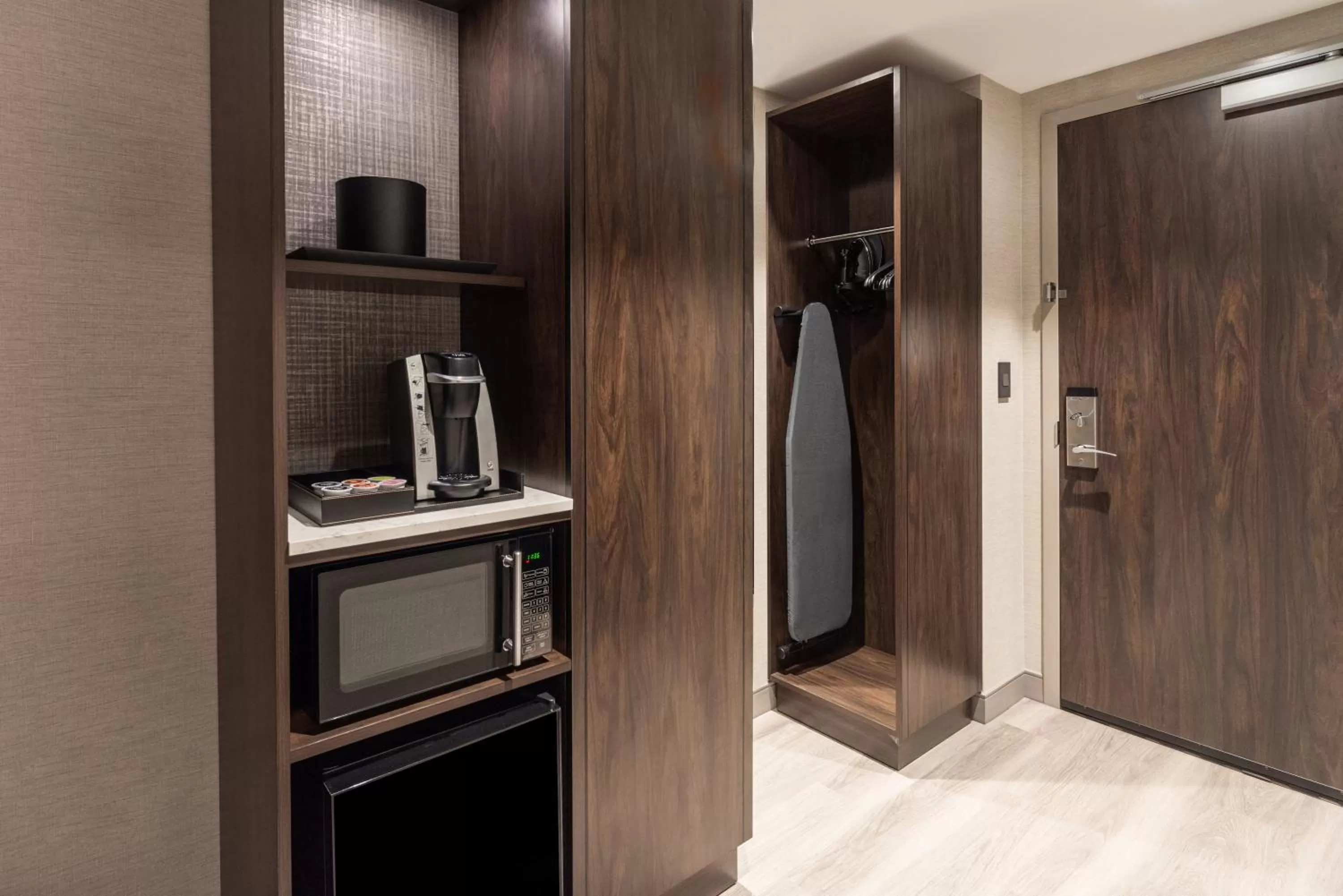 Photo of the whole room in Holiday Inn Boston Logan Airport - Chelsea by IHG